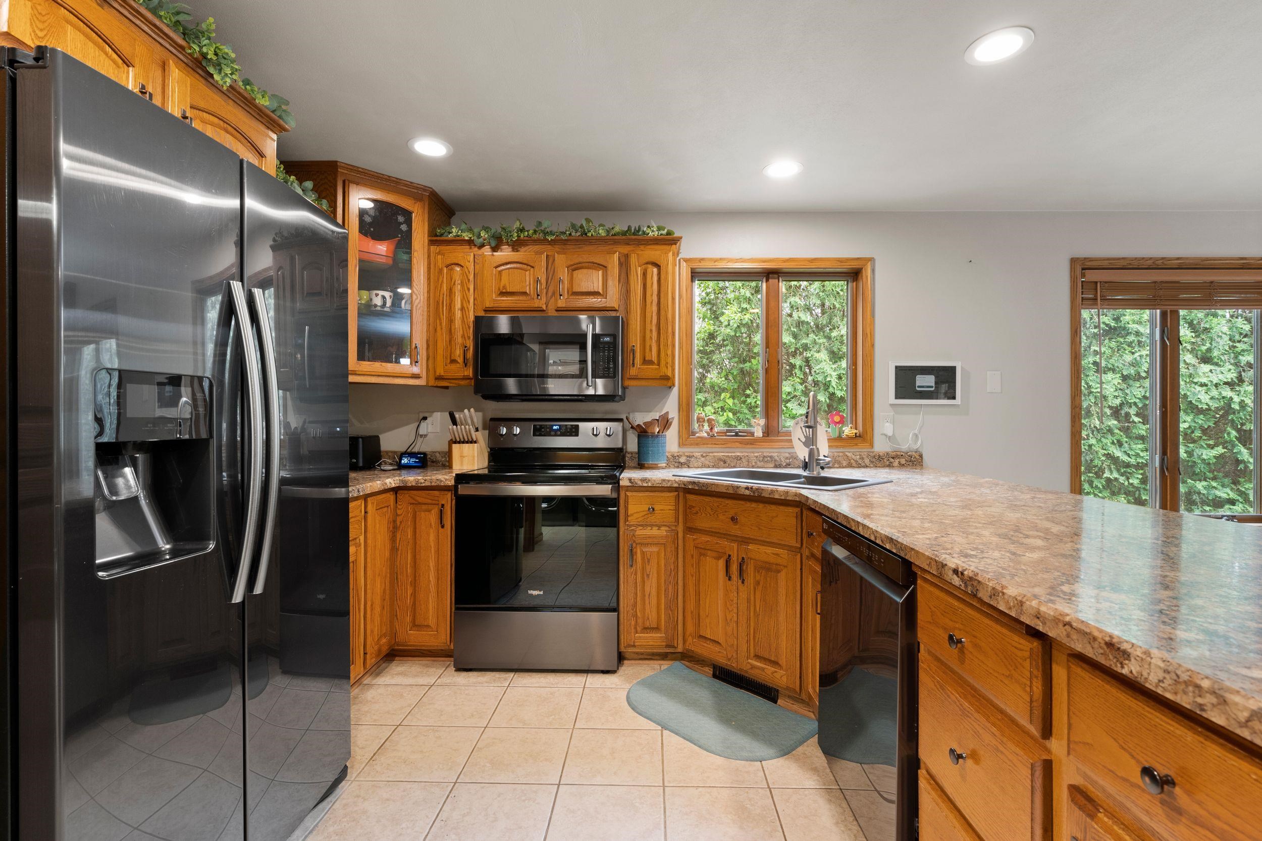 W2585 OAKBROOK Court