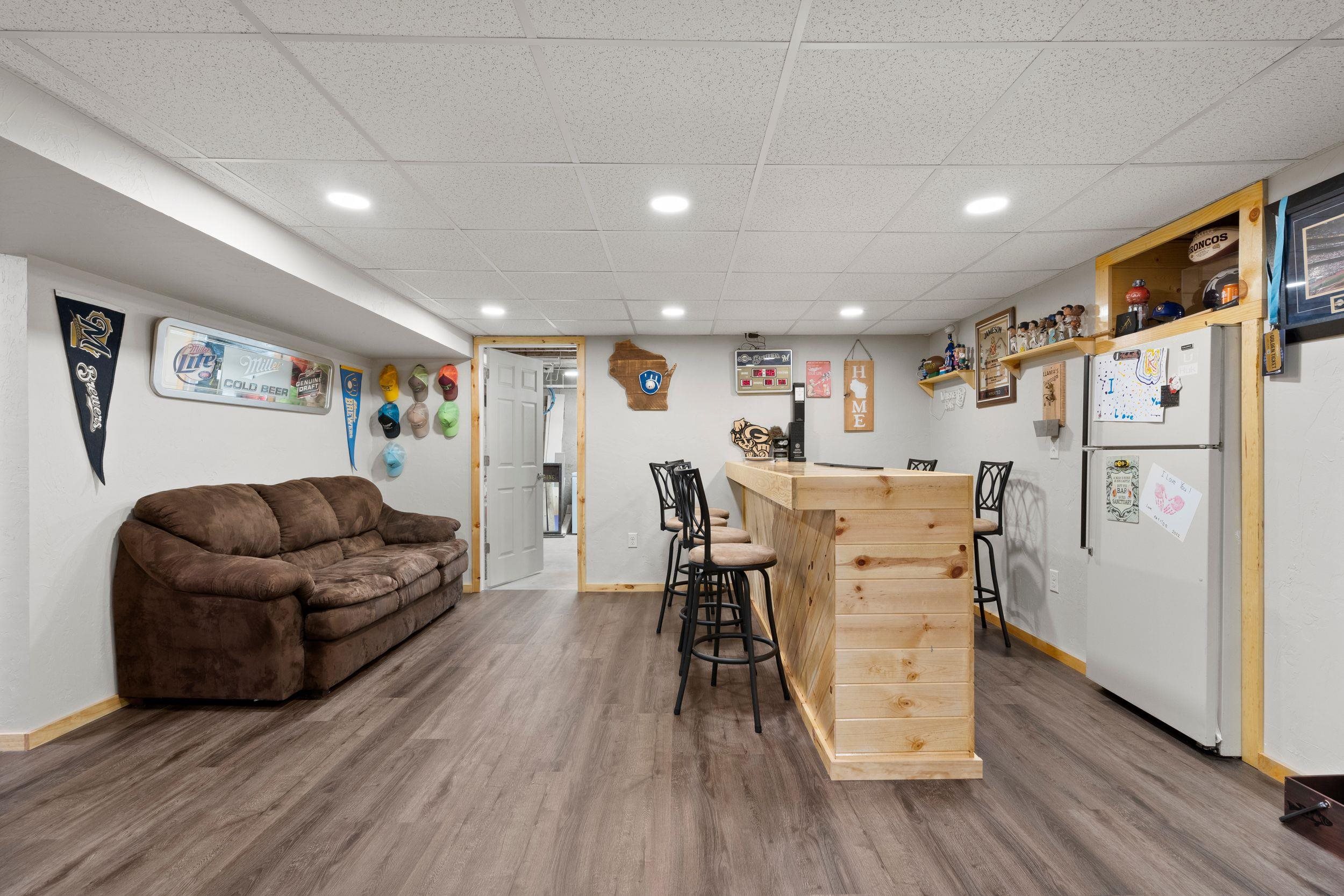 W2585 OAKBROOK Court