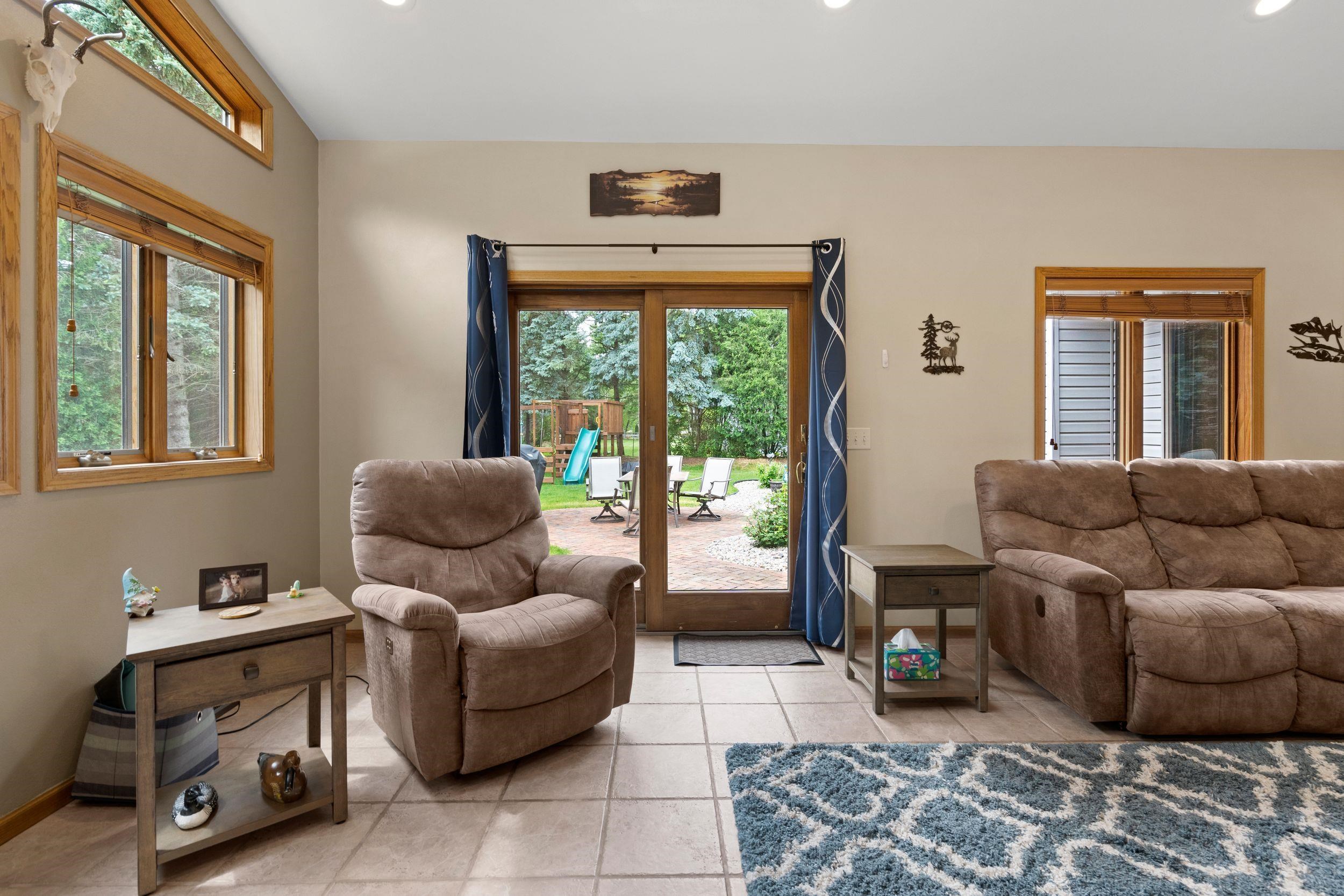 W2585 OAKBROOK Court
