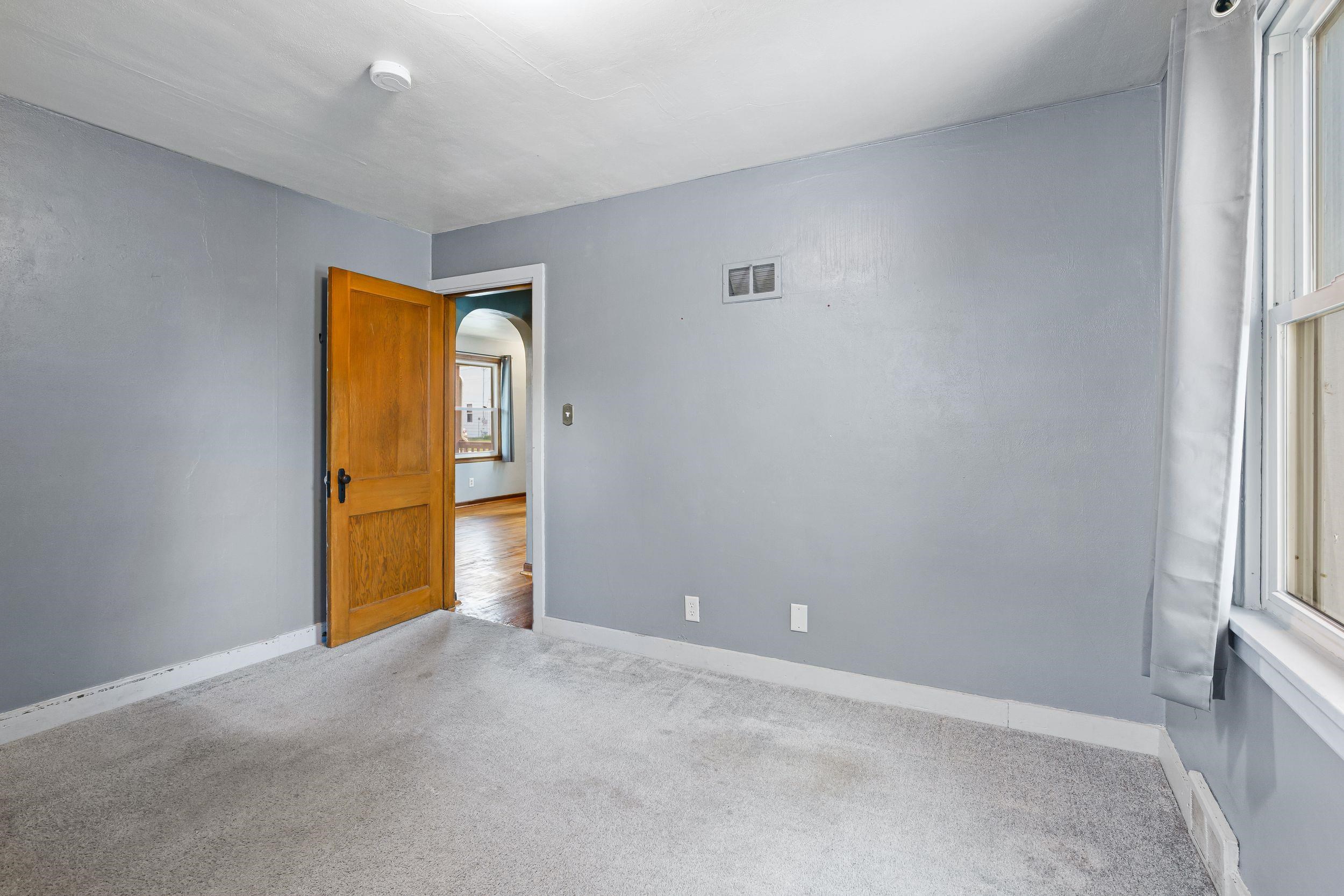 1814 PLEASANT Avenue