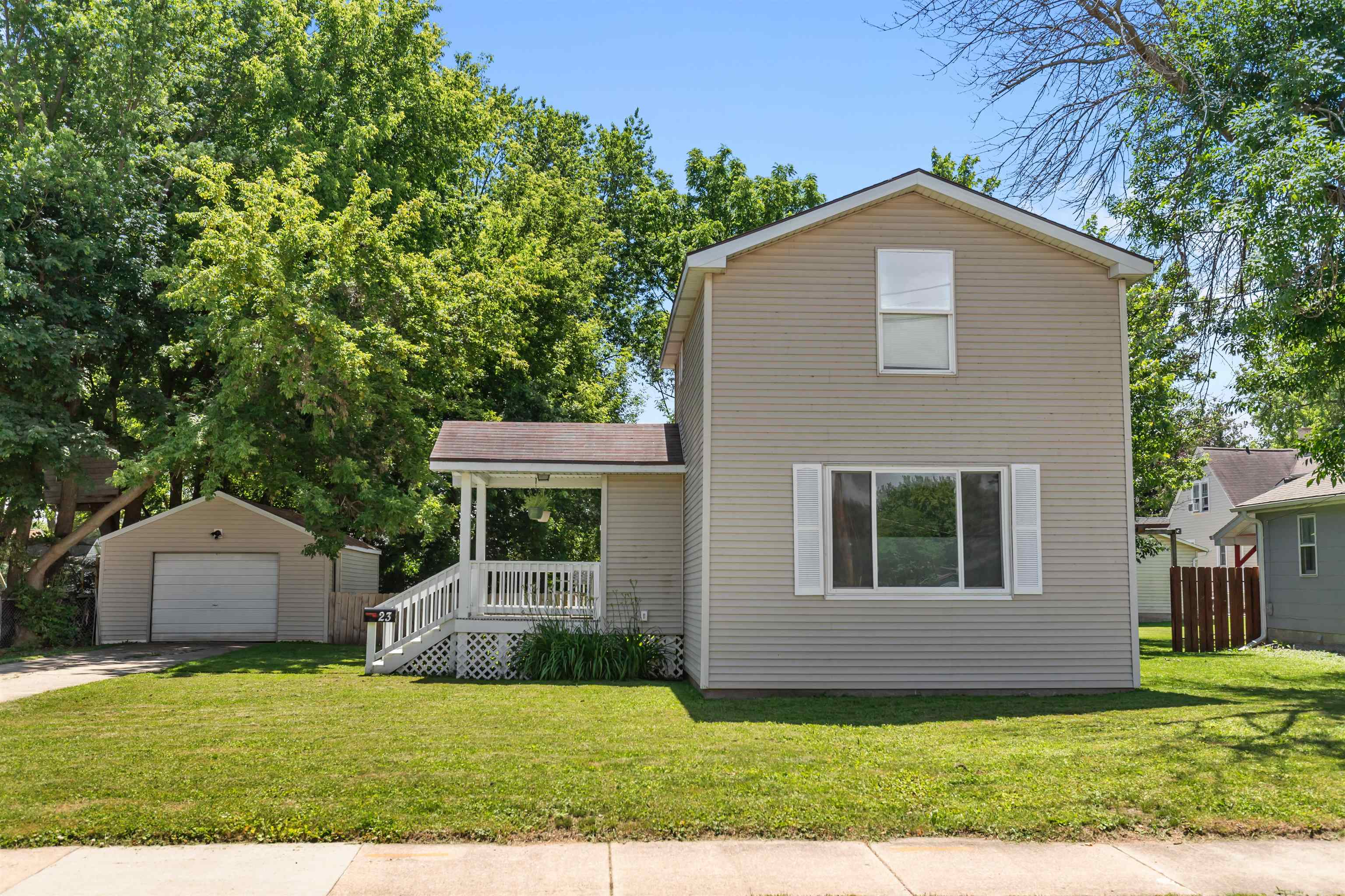 23 W NEVADA Avenue
