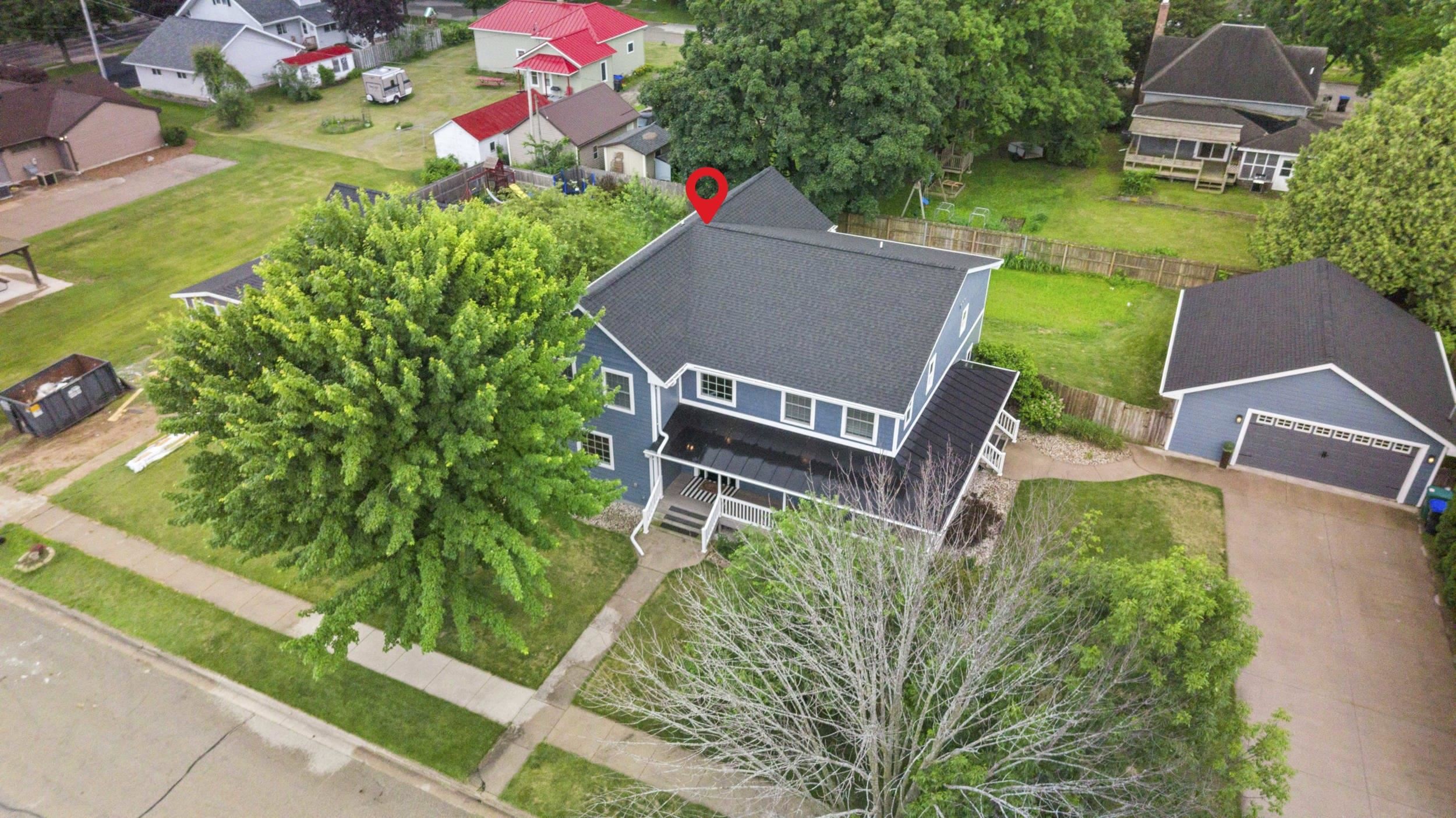107 W SUMNER Street