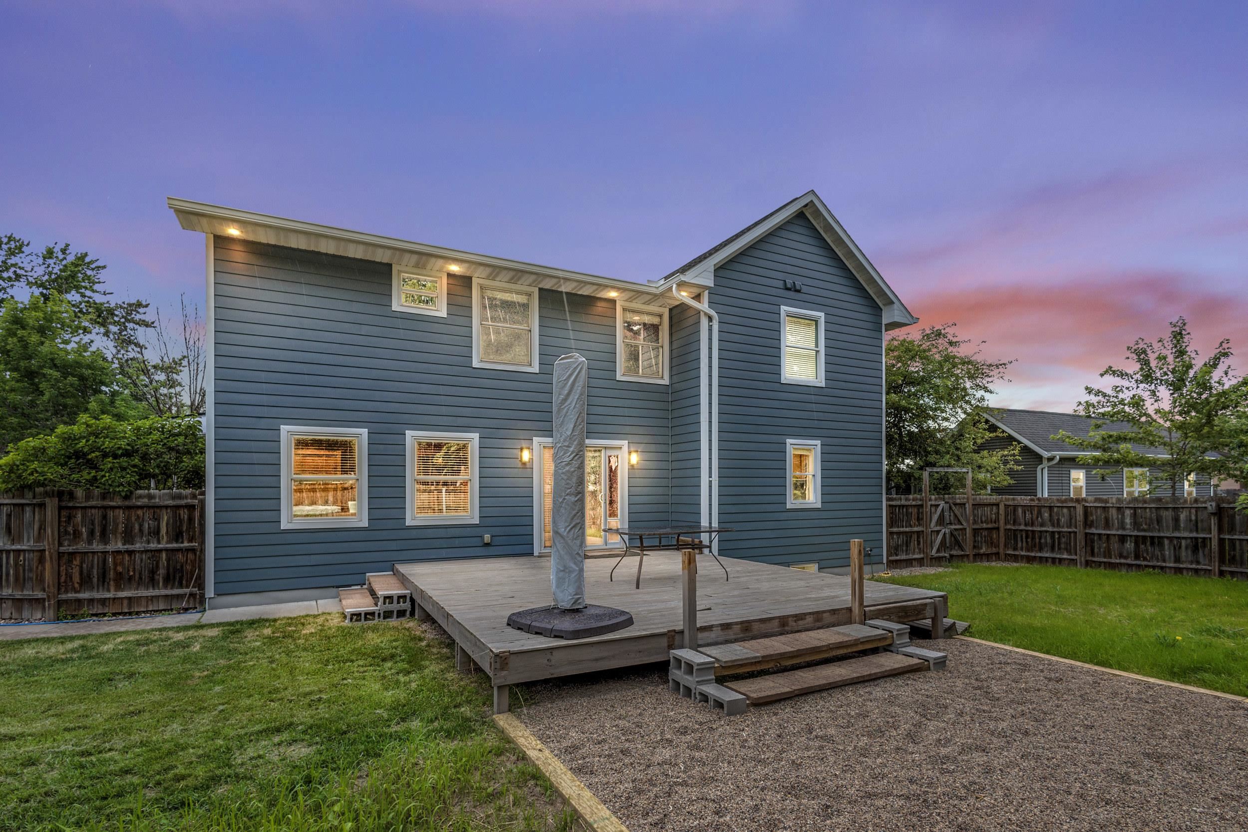 107 W SUMNER Street