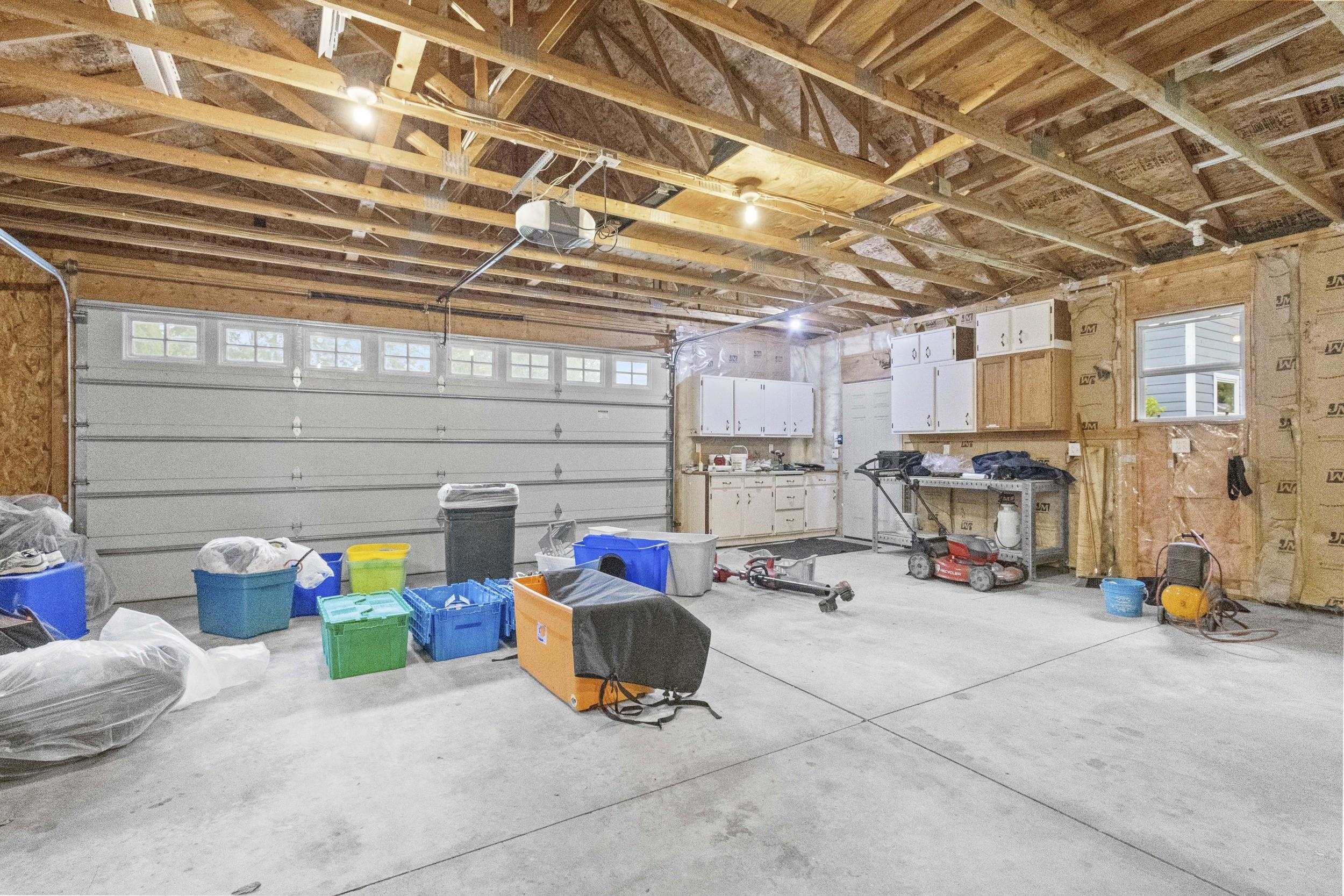 107 W SUMNER Street