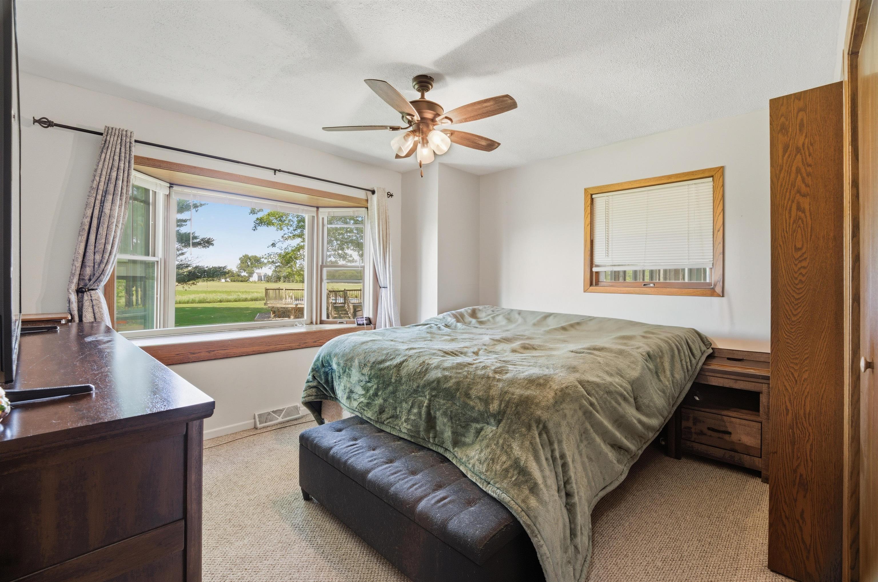 W10531 ROLOFF Road