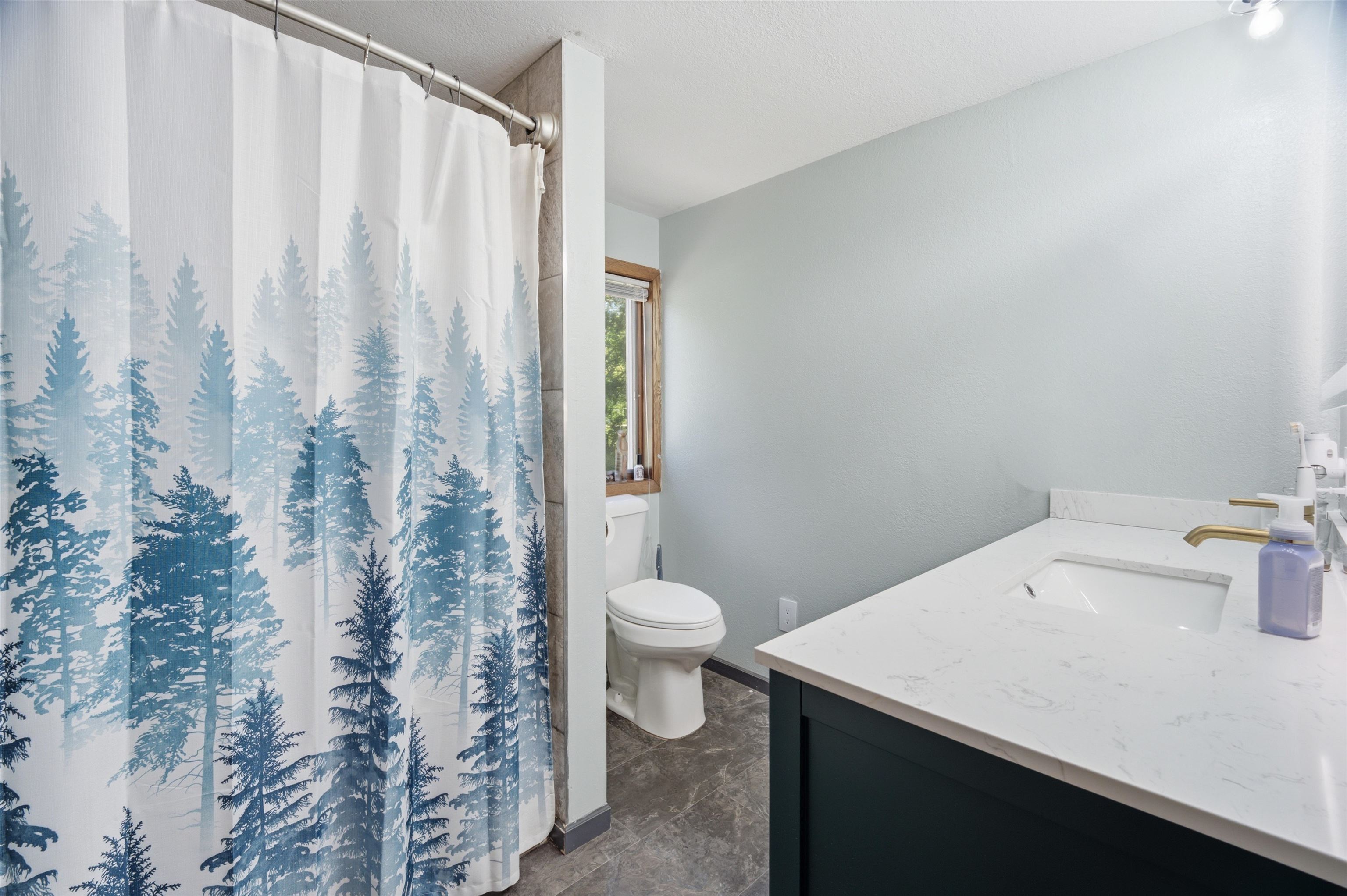 W10531 ROLOFF Road