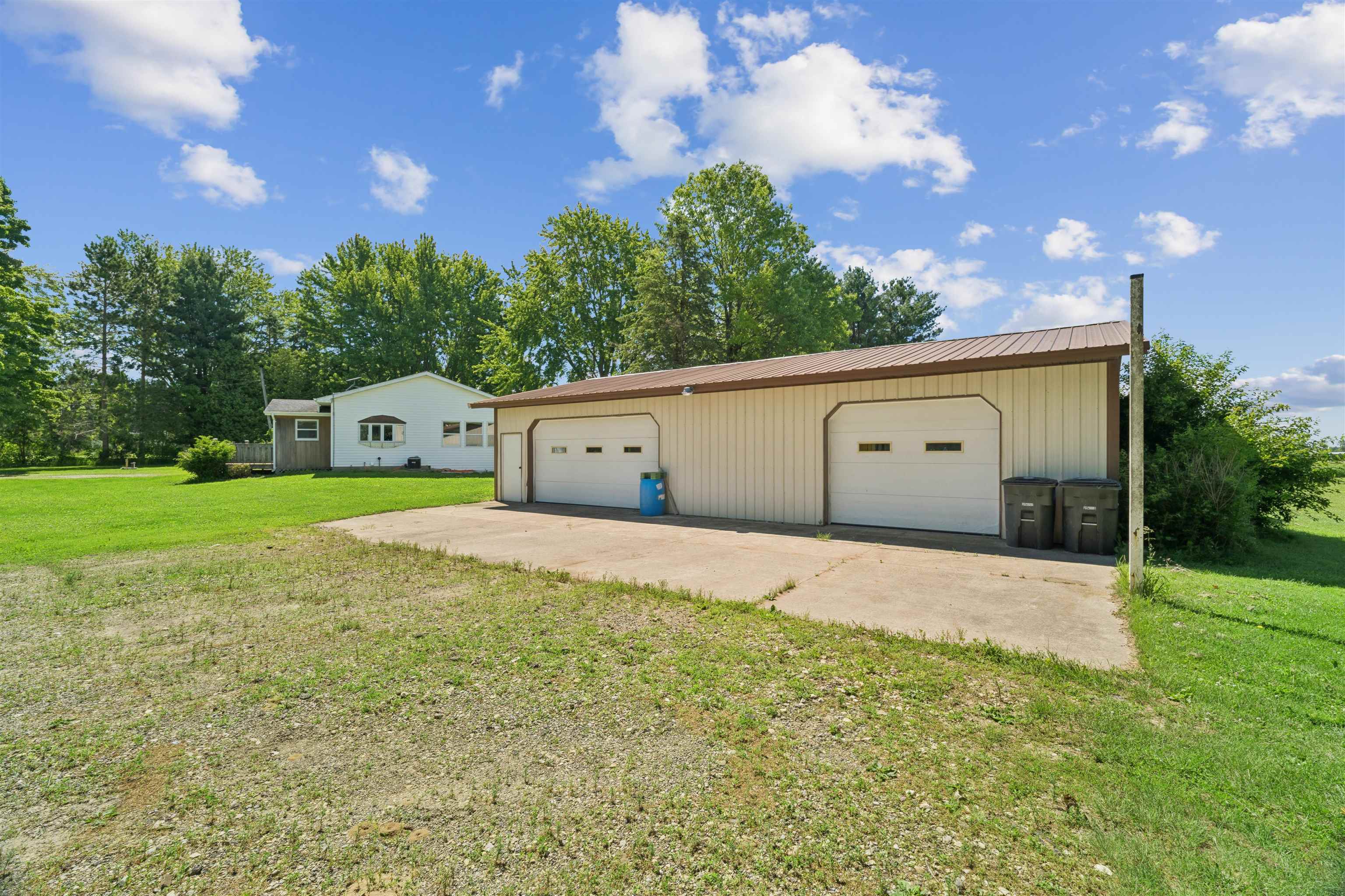 W10531 ROLOFF Road