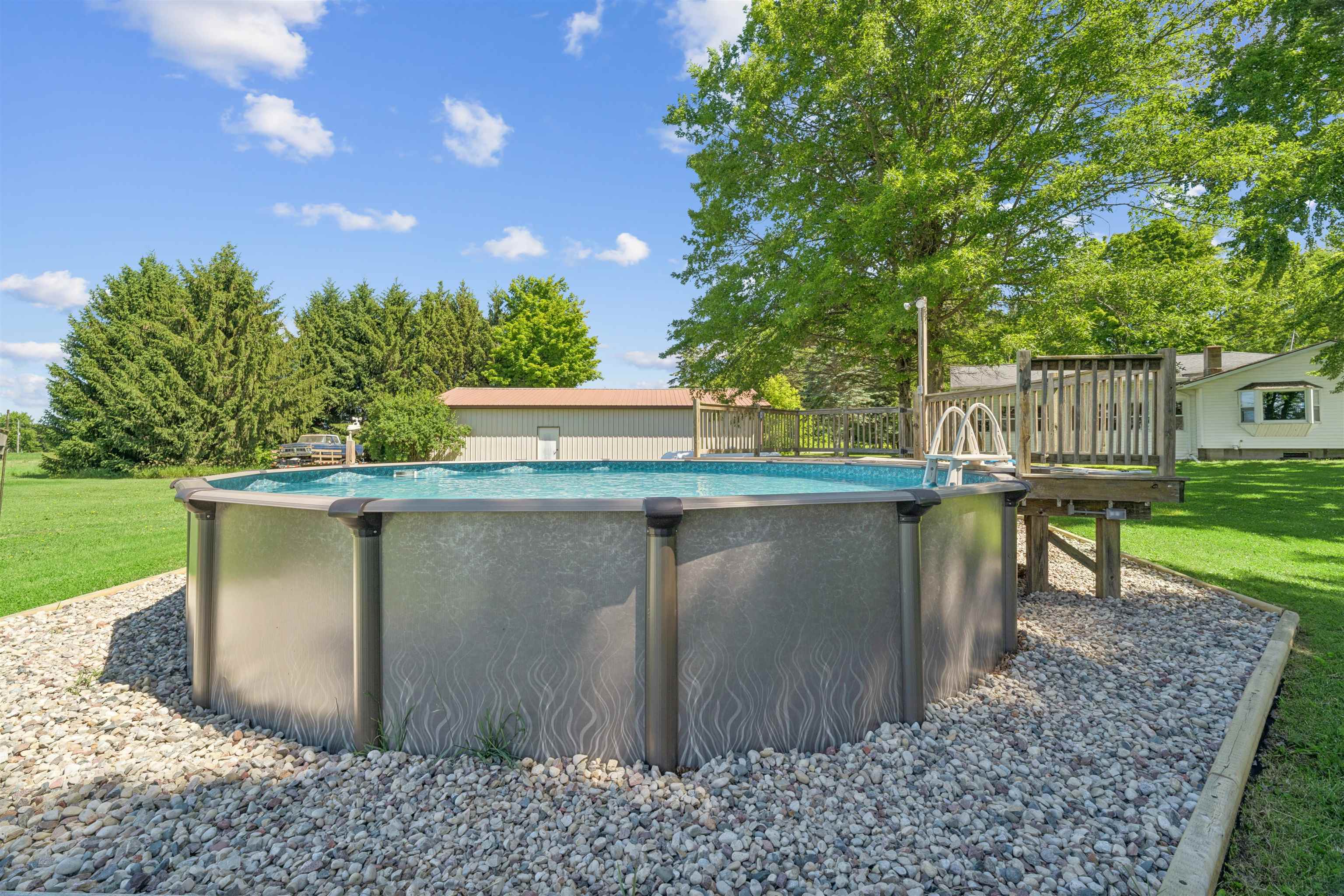 W10531 ROLOFF Road