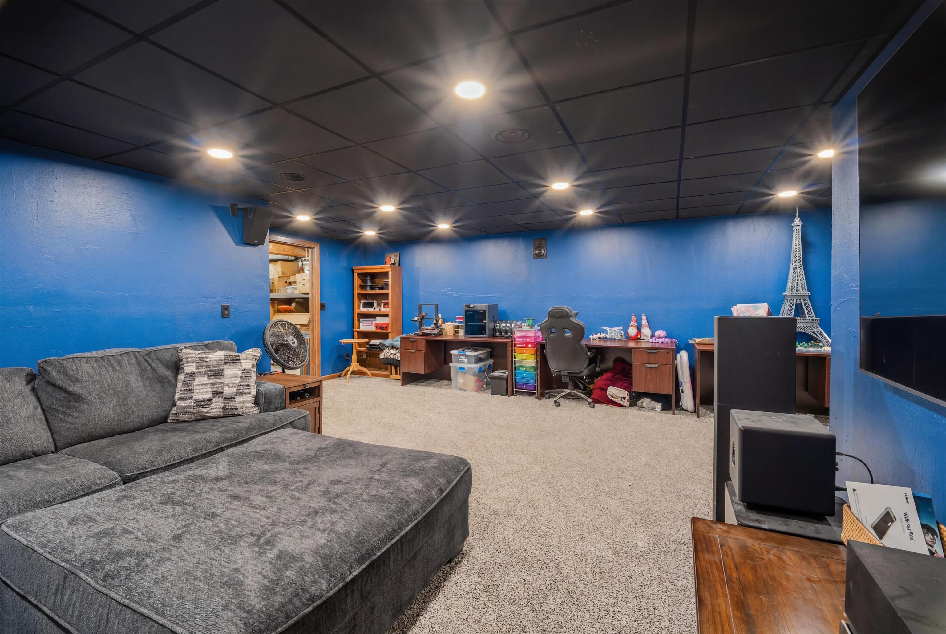 W10531 ROLOFF Road