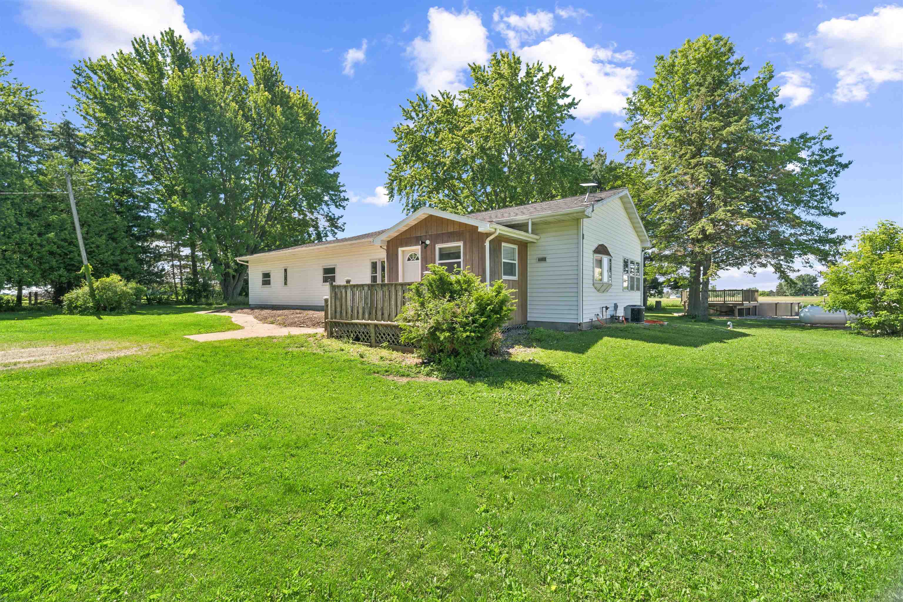 W10531 ROLOFF Road