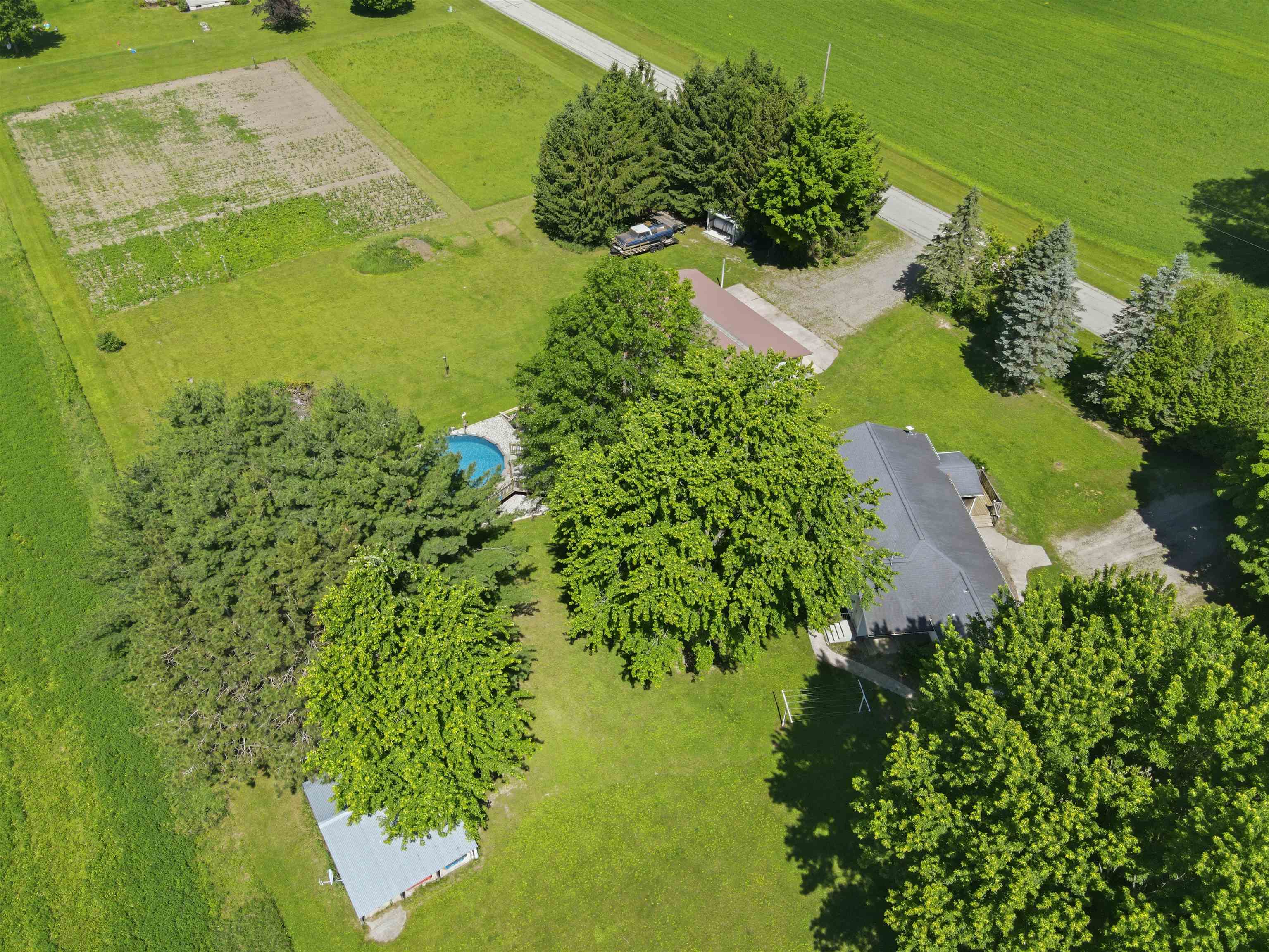 W10531 ROLOFF Road