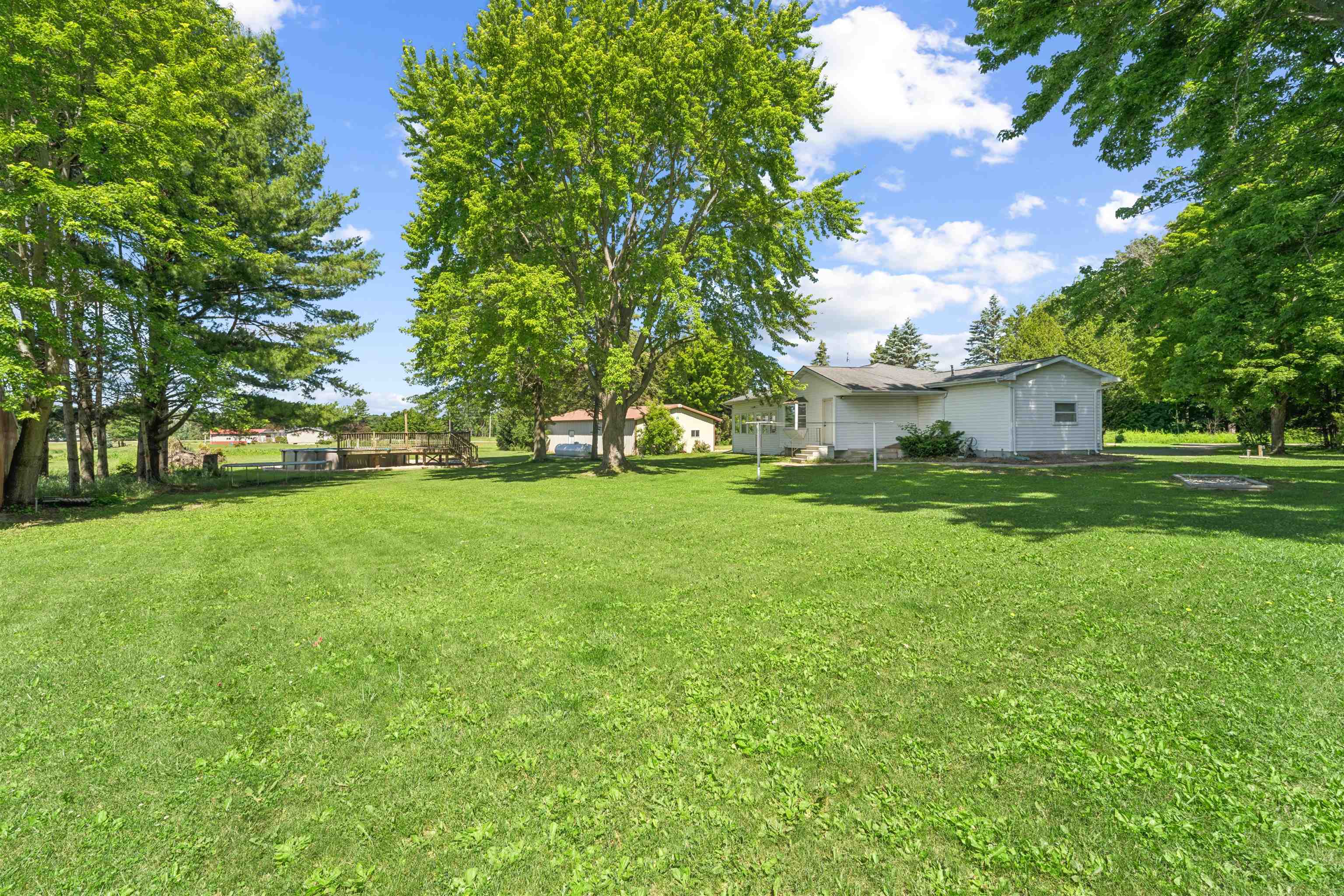 W10531 ROLOFF Road
