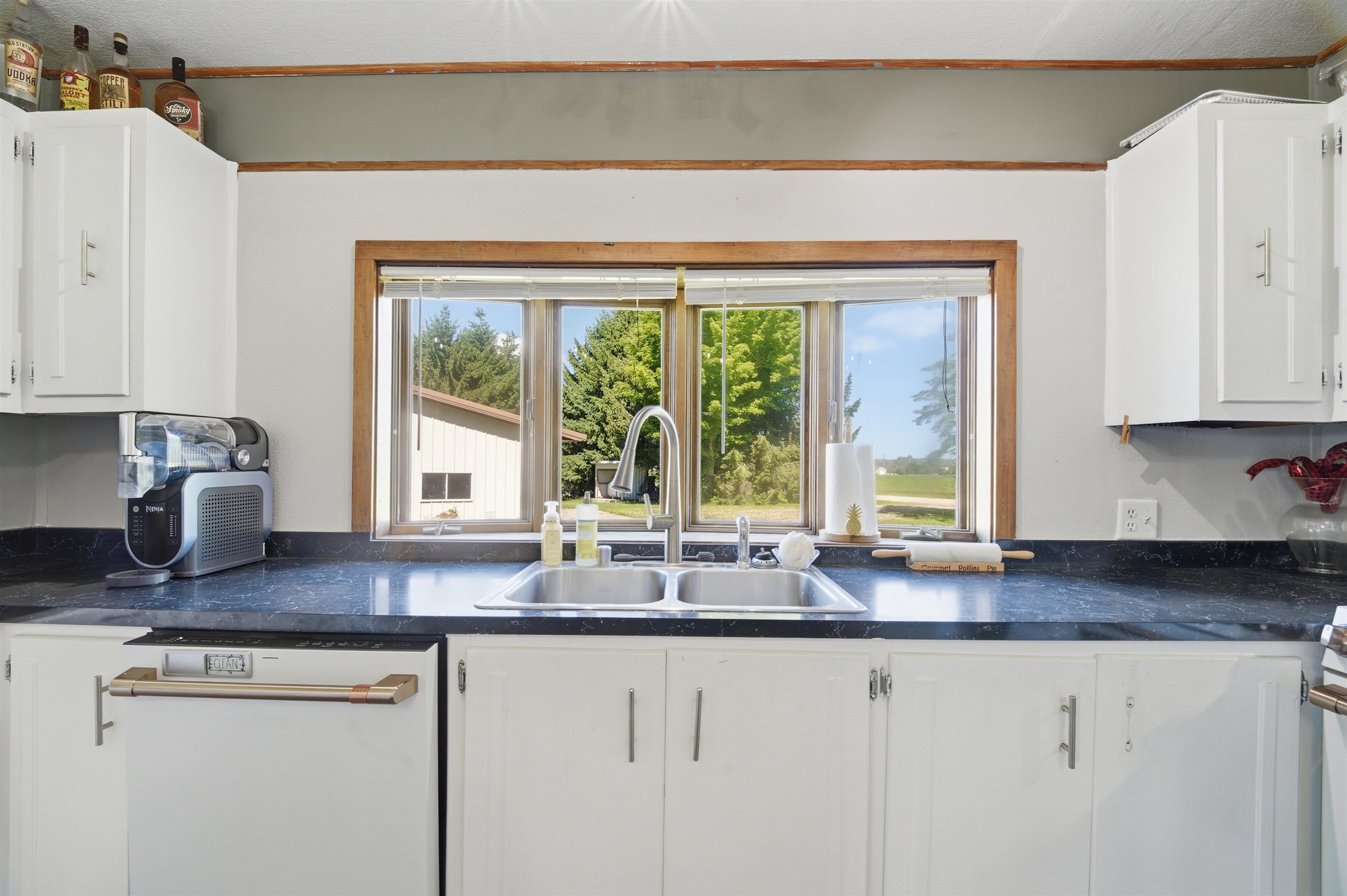 W10531 ROLOFF Road