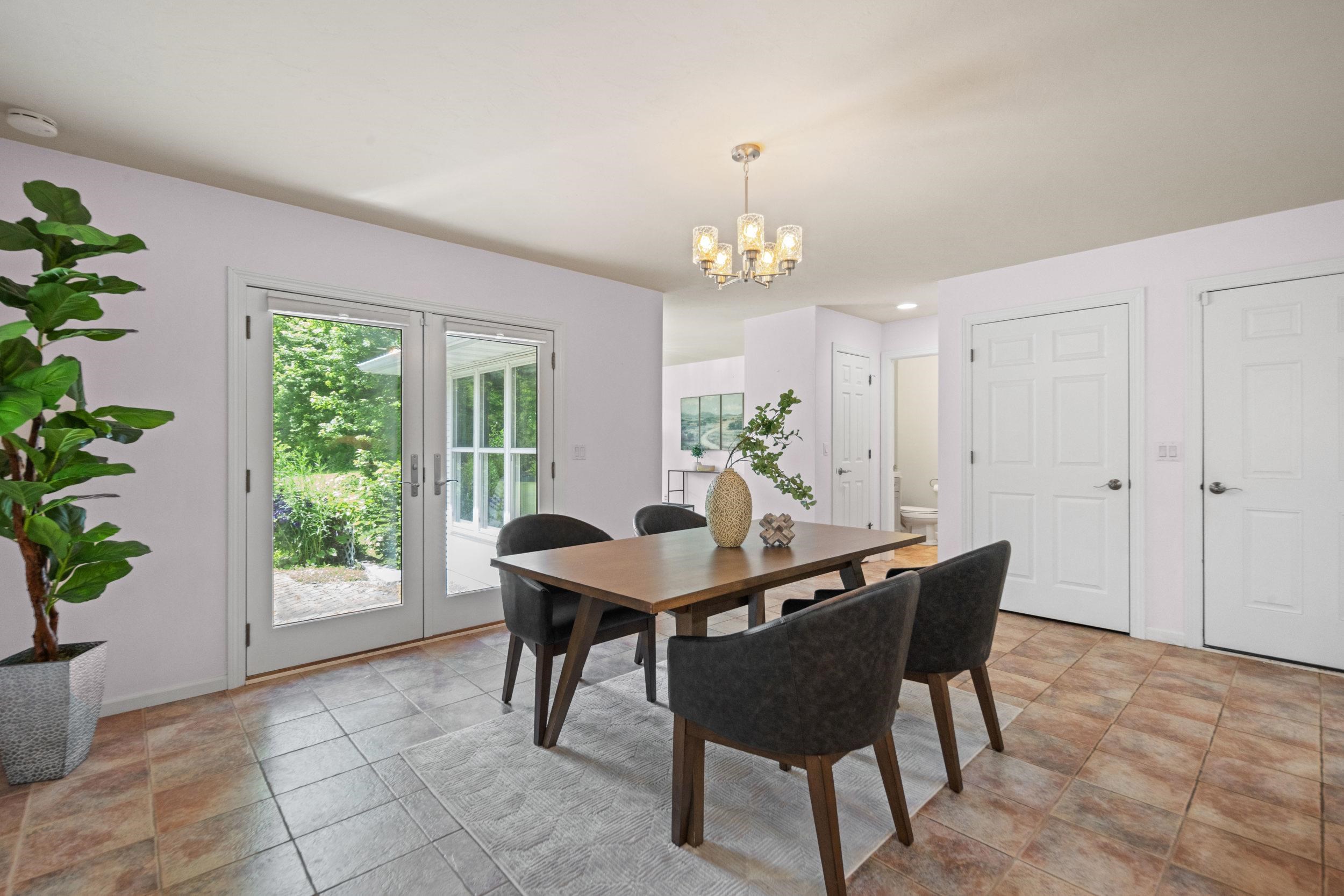 8045 SAQUARO Court