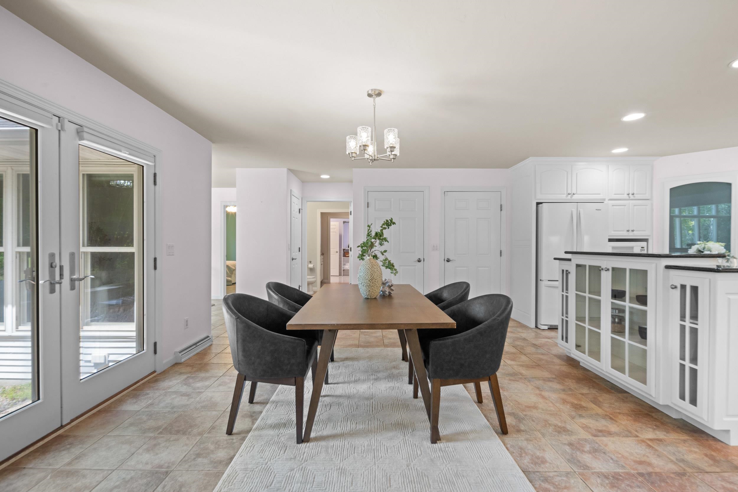 8045 SAQUARO Court