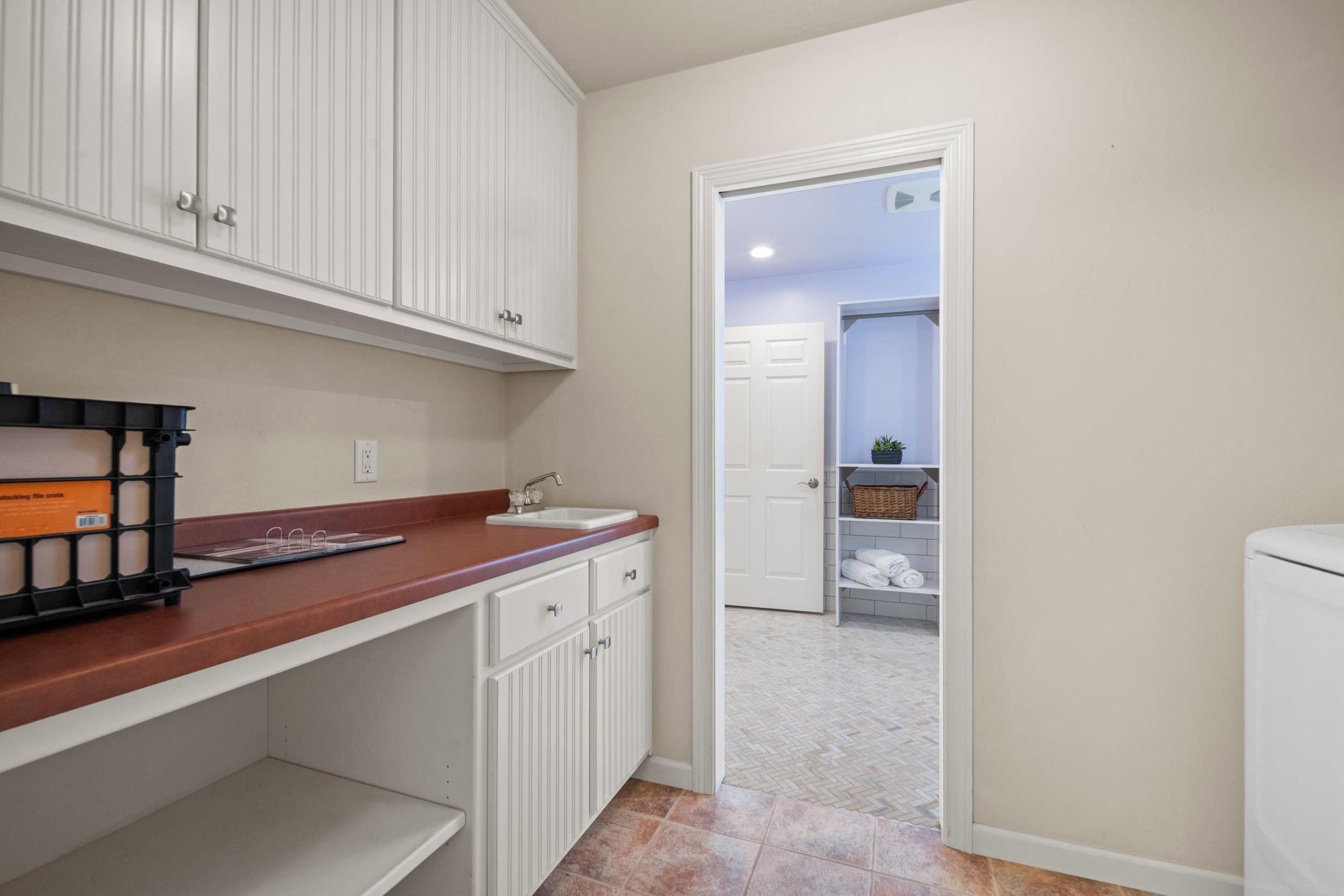 8045 SAQUARO Court