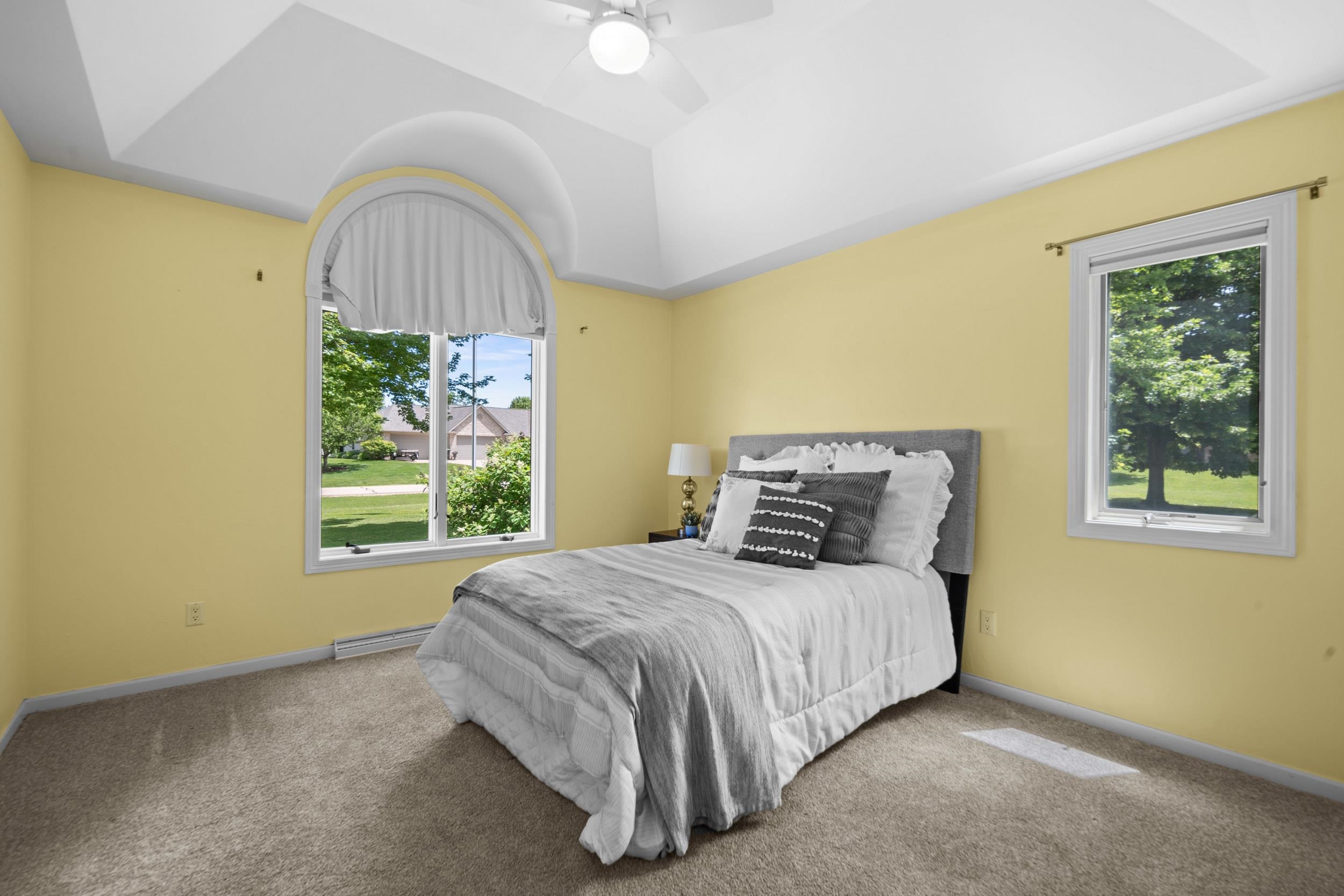 8045 SAQUARO Court