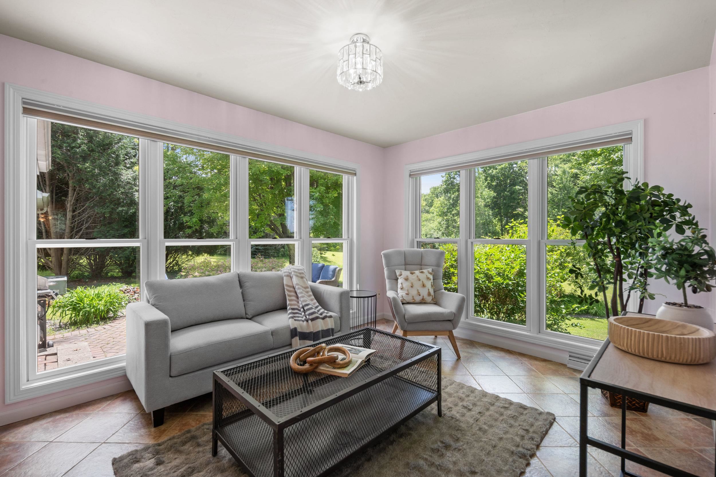 8045 SAQUARO Court
