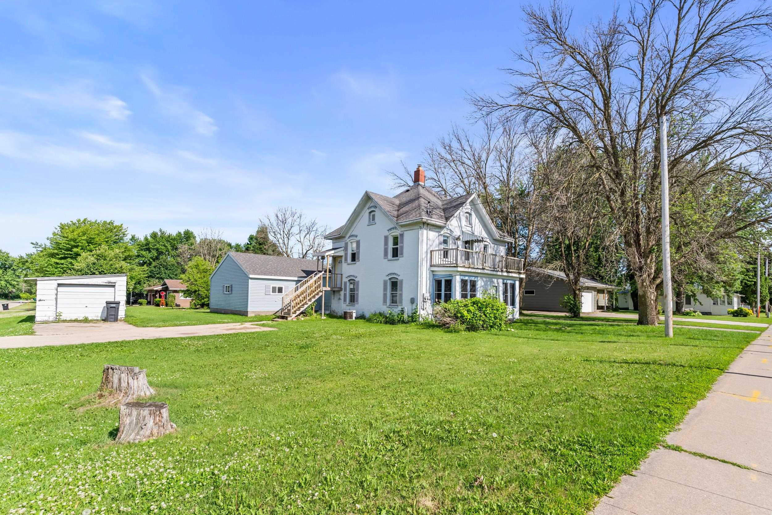 406 N BRIDGE Street