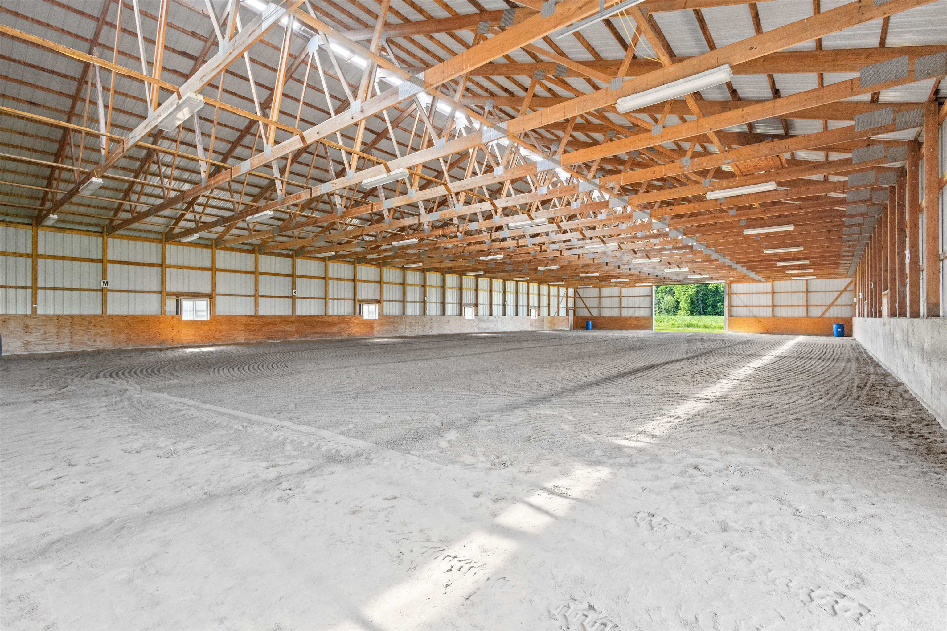 W3493 EQUESTRIAN Trail