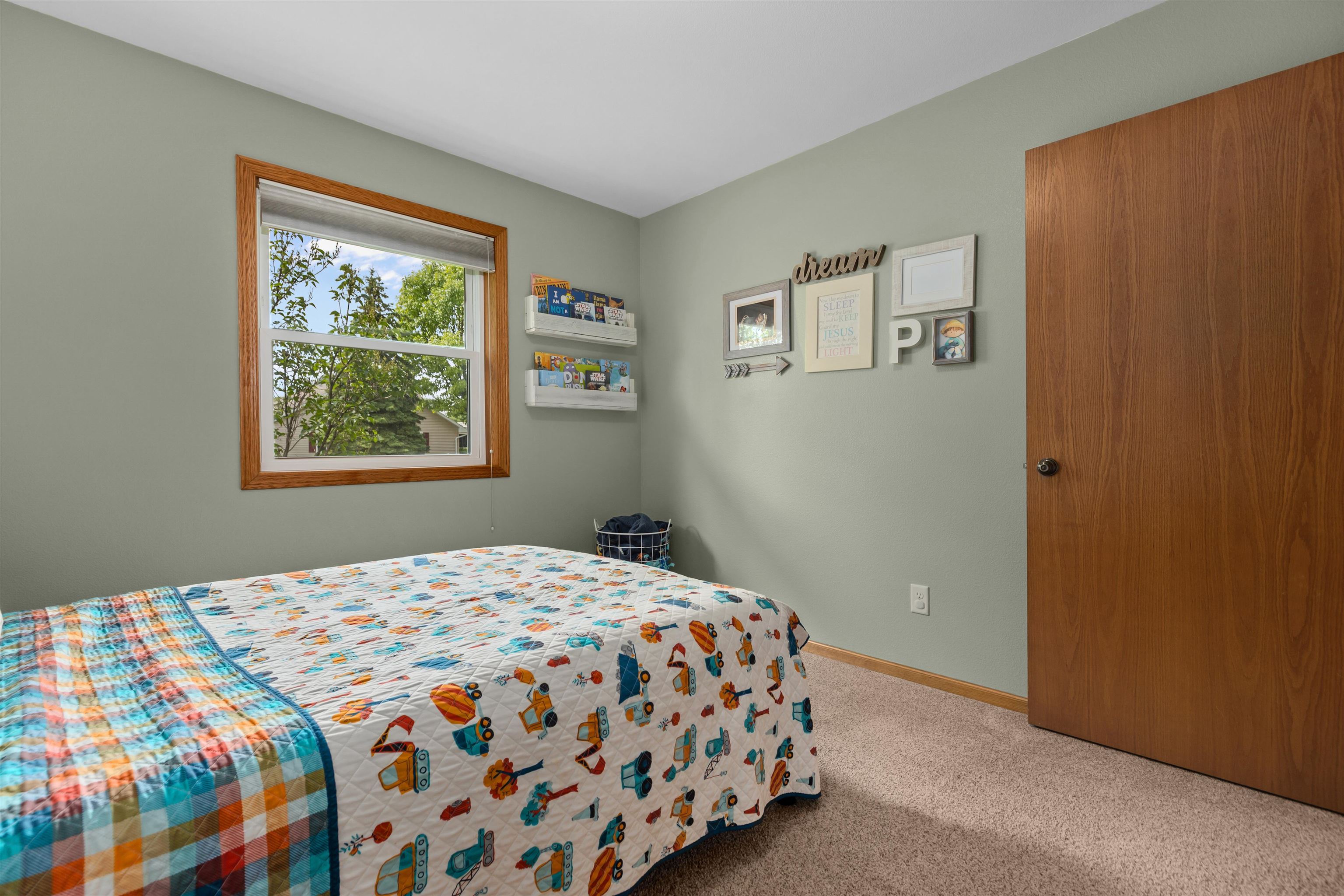 1140 GRASSY PLAINS Drive