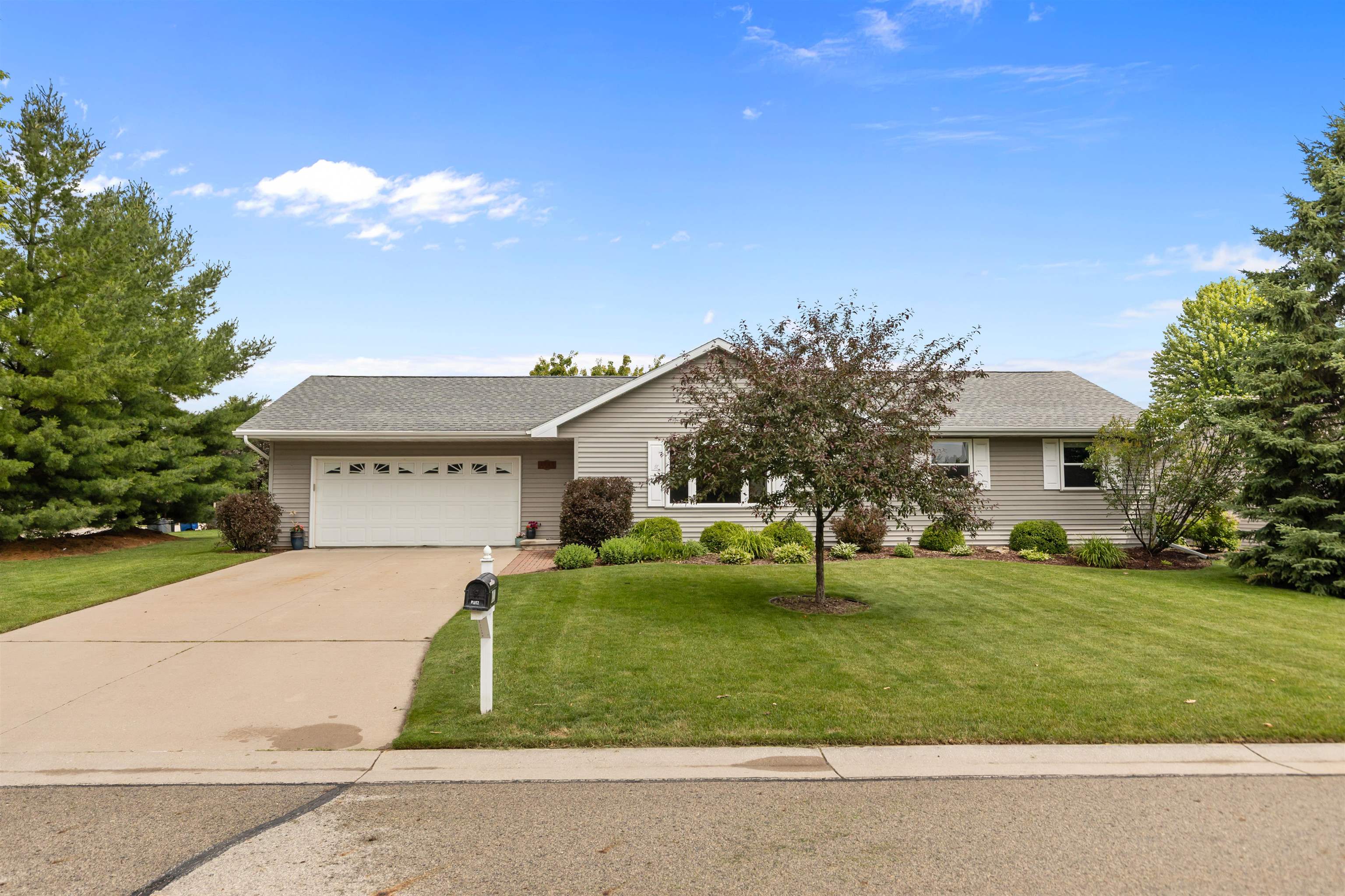1140 GRASSY PLAINS Drive