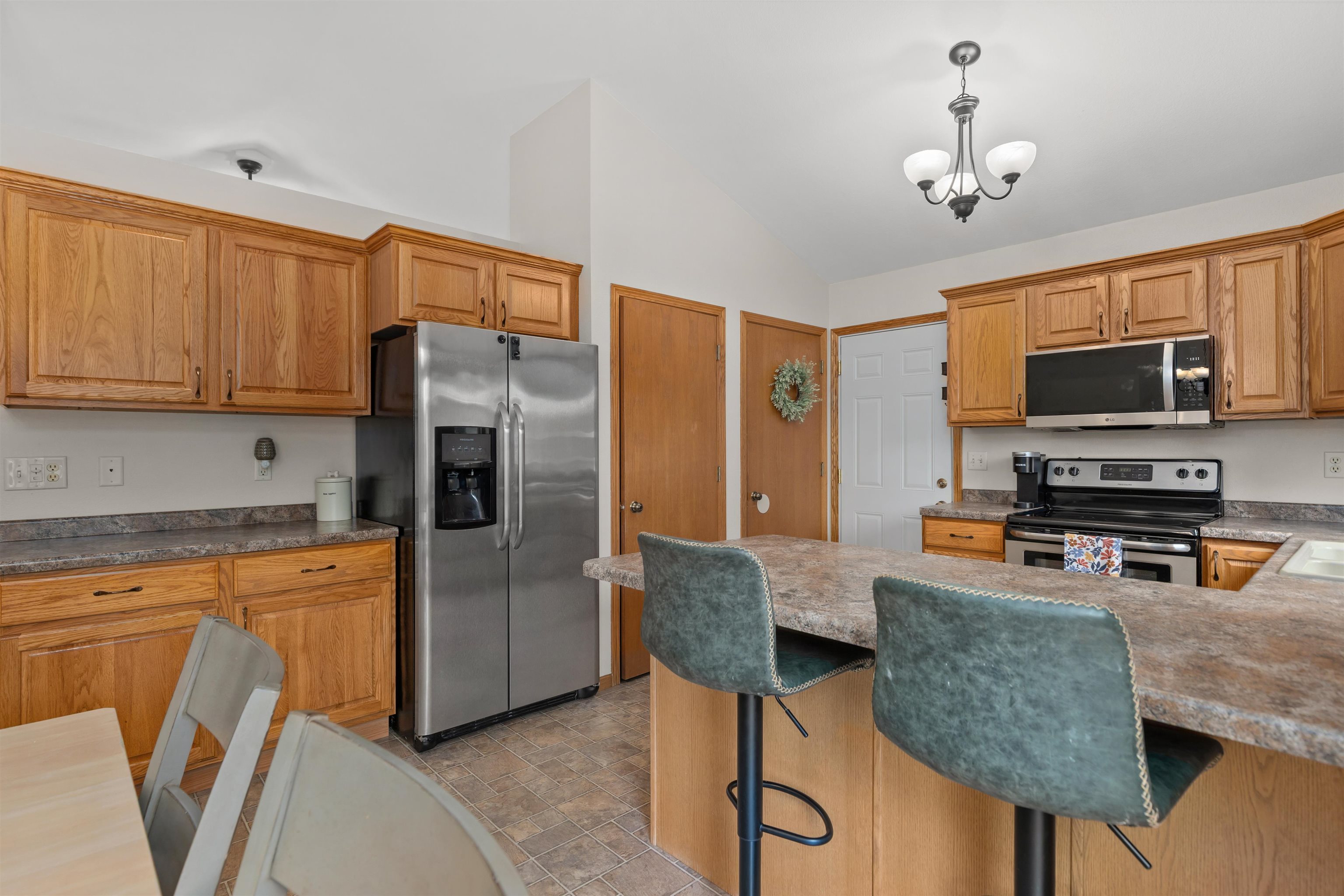 1140 GRASSY PLAINS Drive
