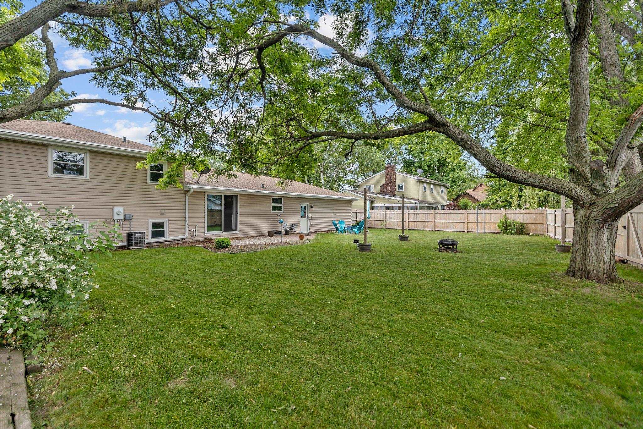 732 MANCHESTER Road