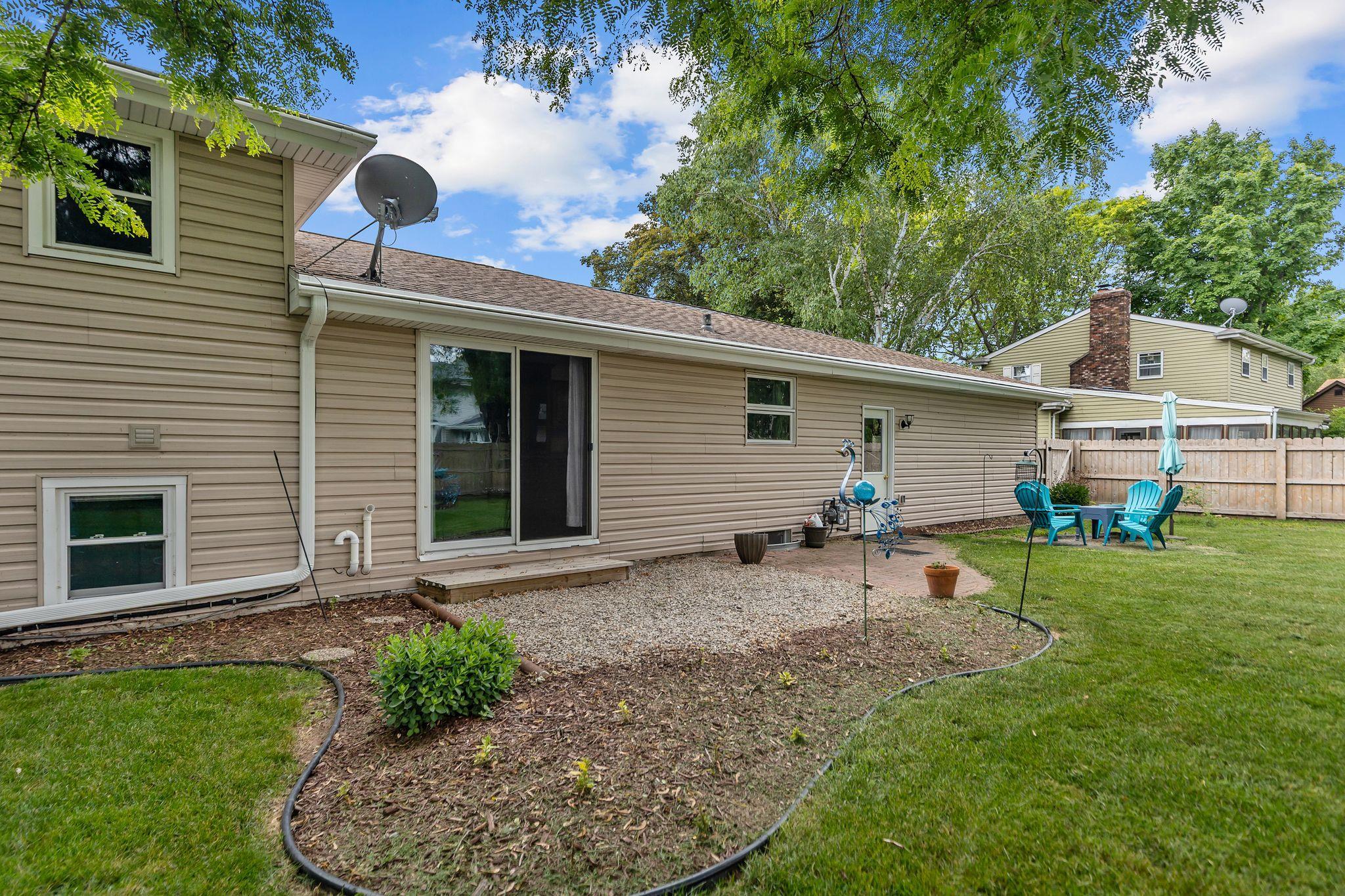 732 MANCHESTER Road