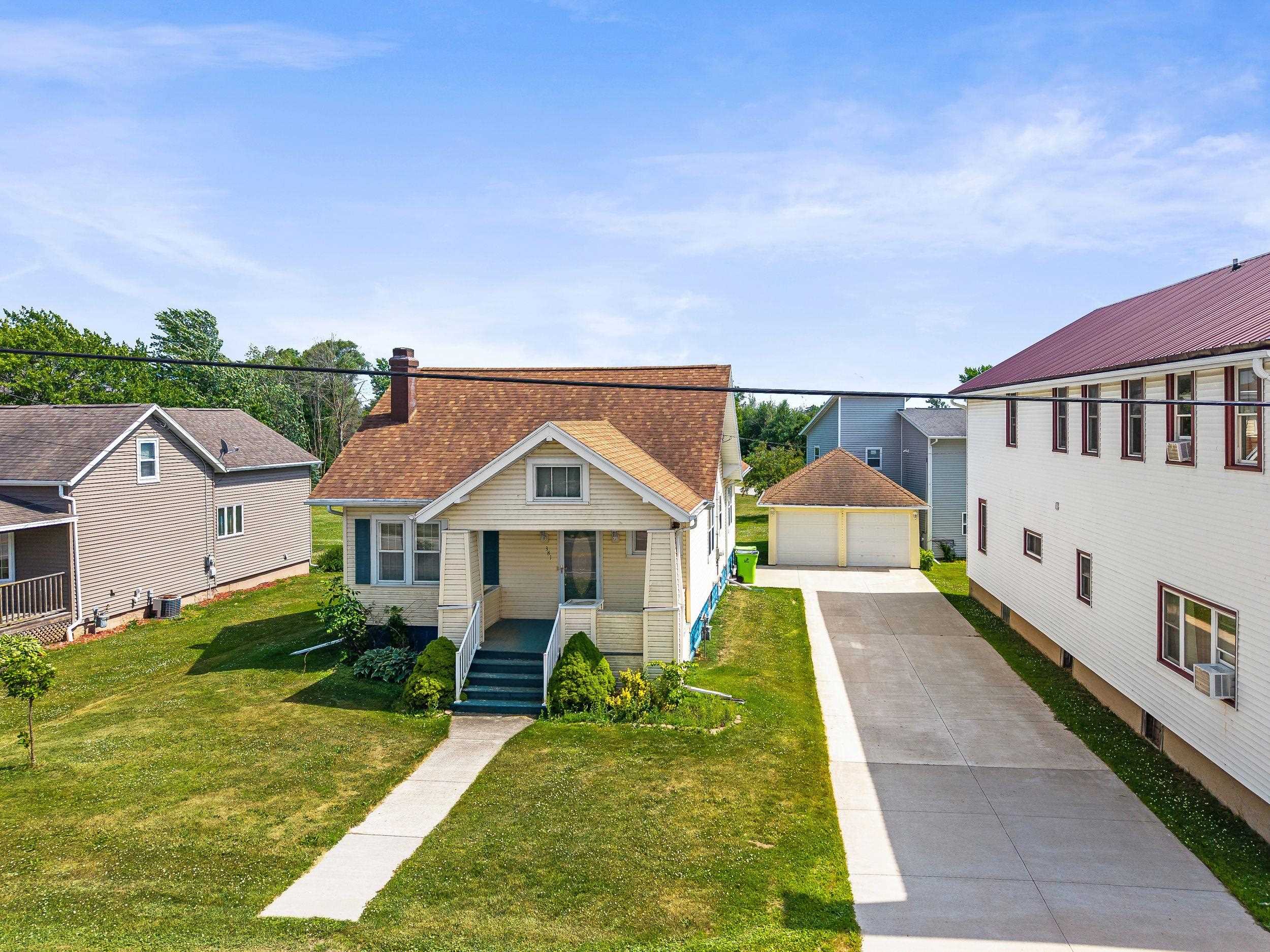 381 MAIN Street