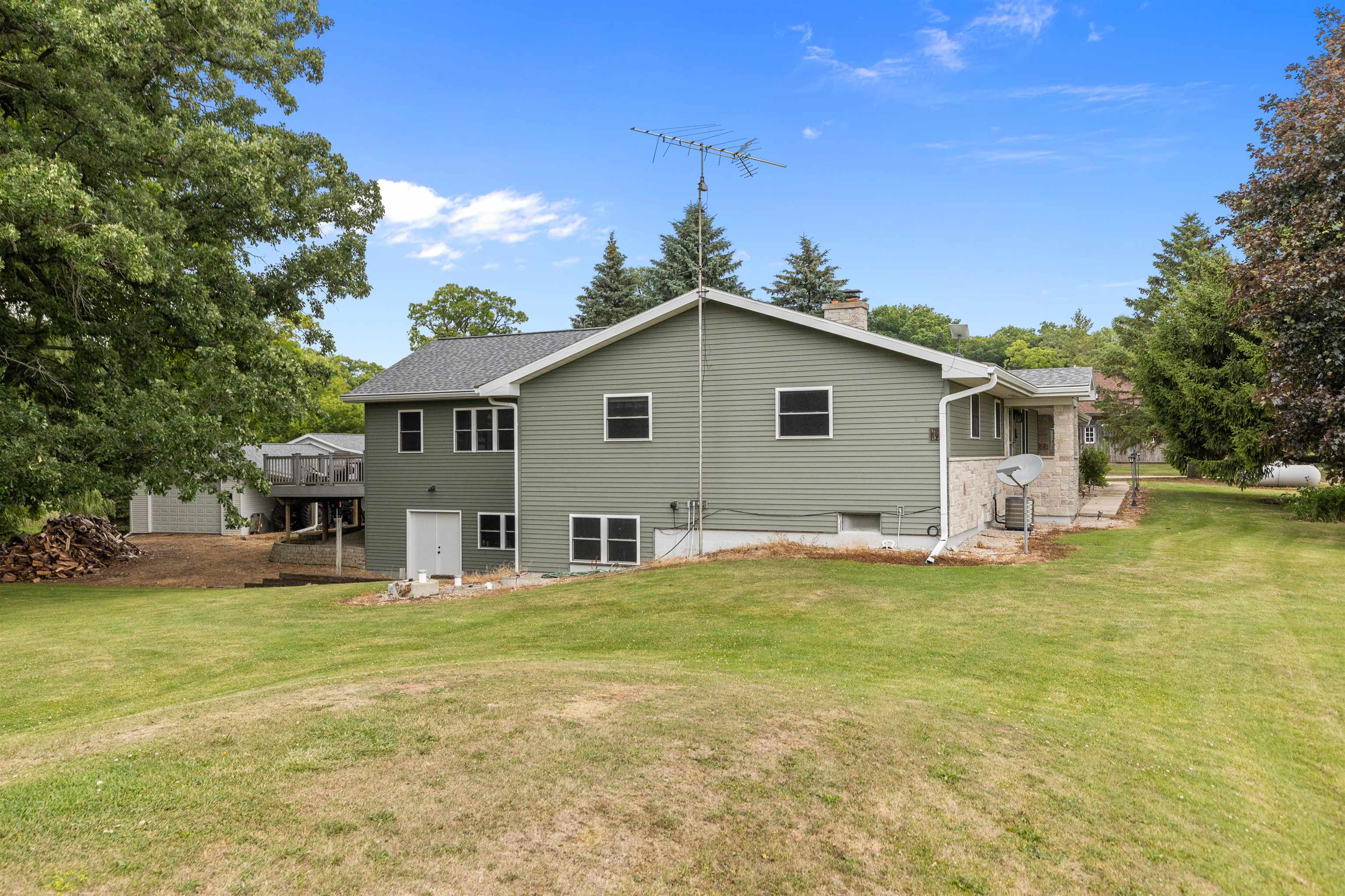 N6004 COUNTY ROAD UU