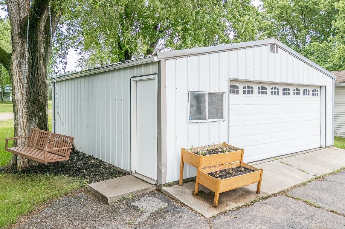 1118 DEPOT Street