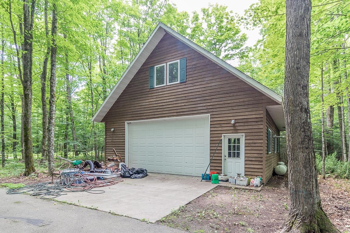 996 LAKESIDE Street