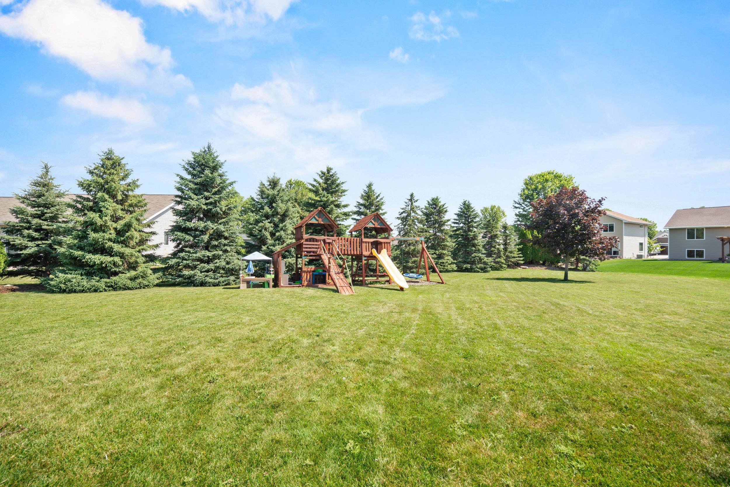 275 FORT Drive