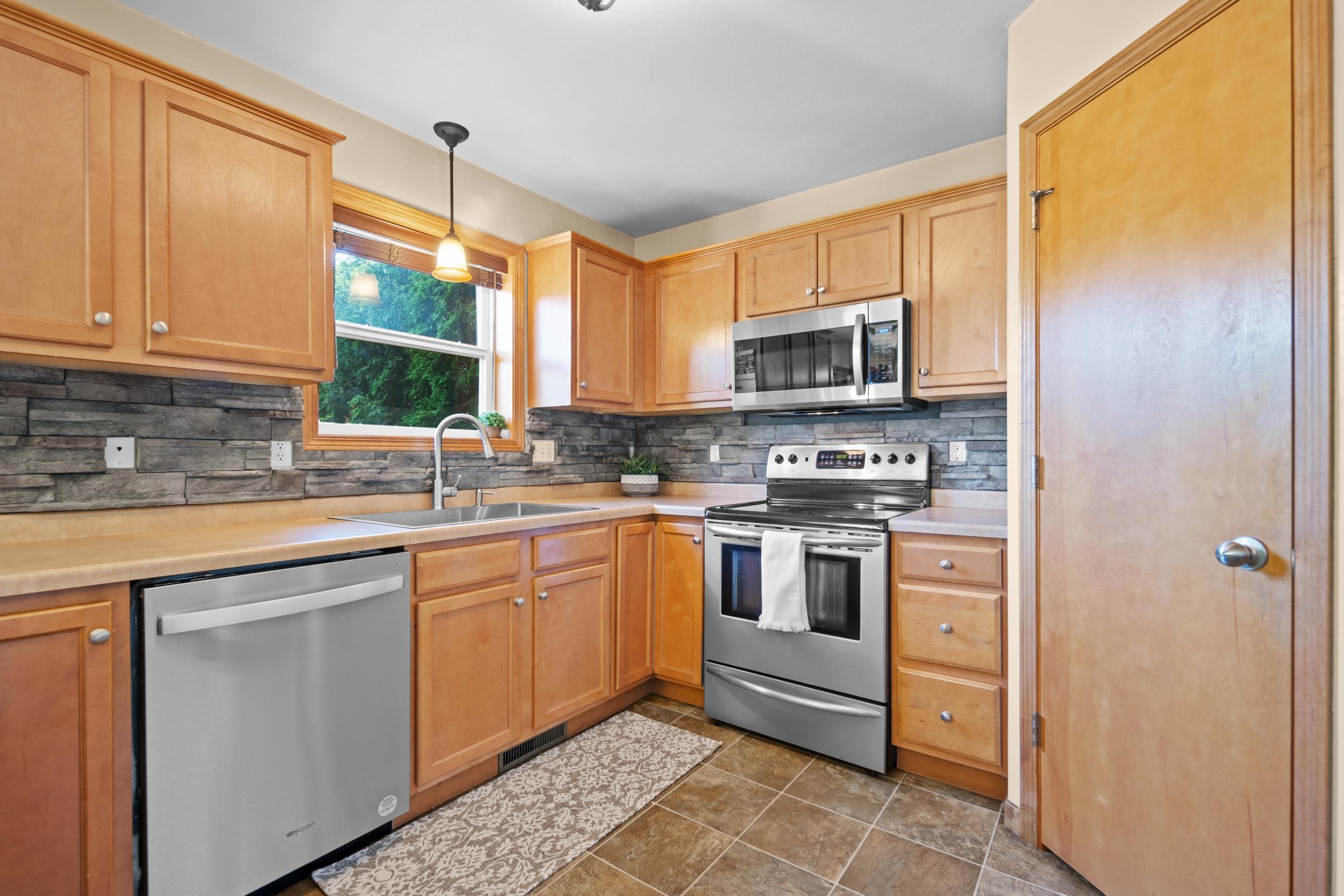 275 FORT Drive