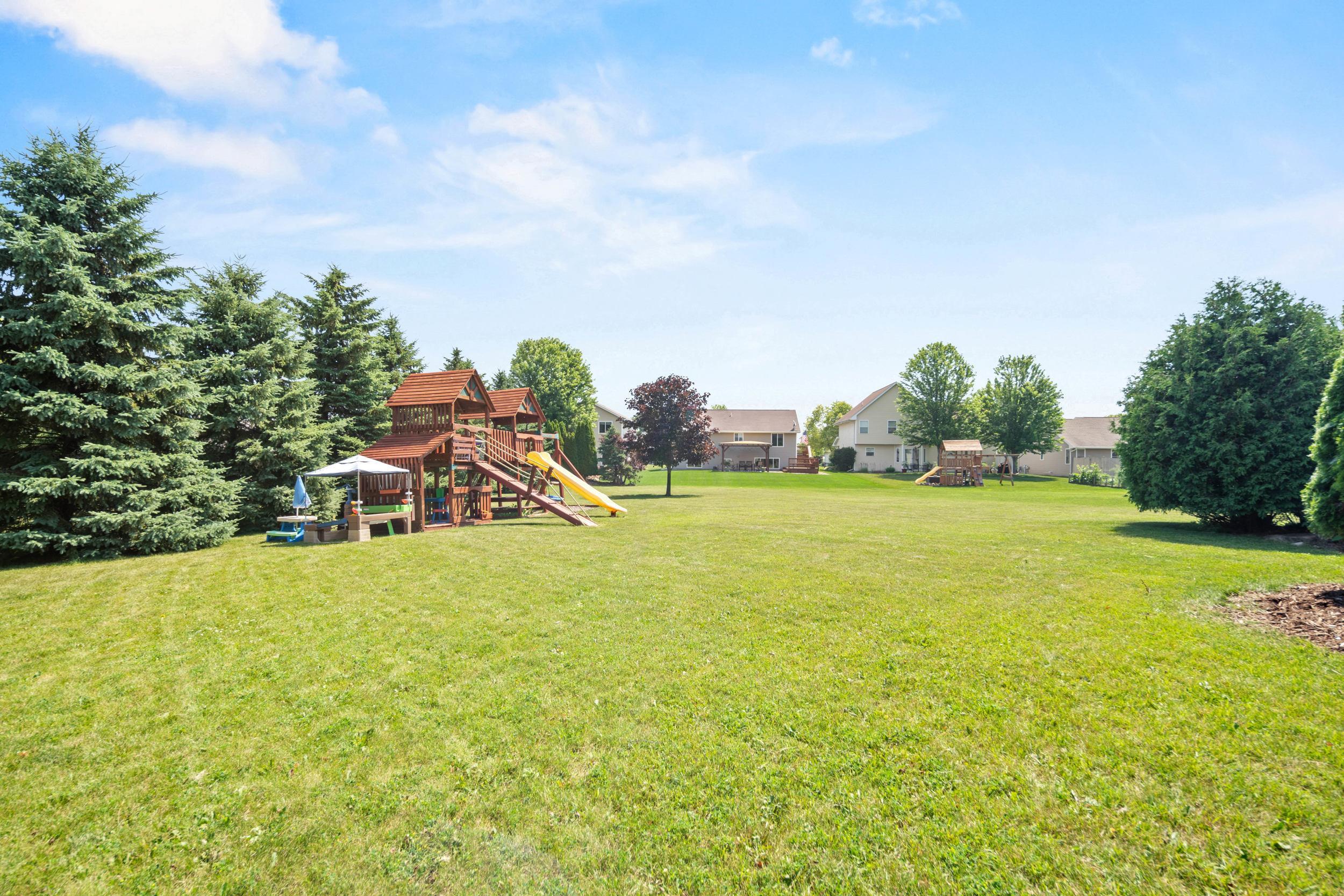 275 FORT Drive