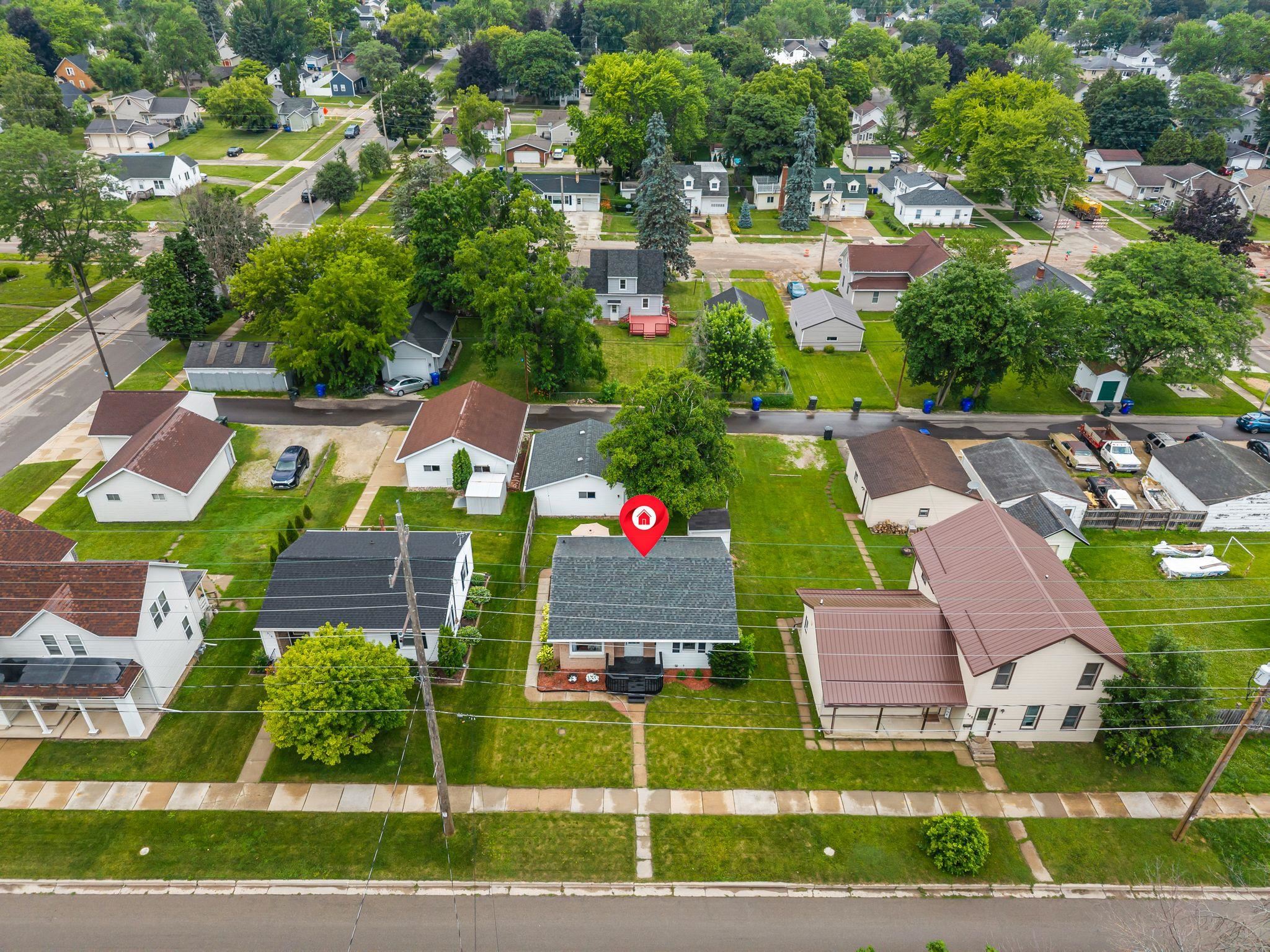 312 W 10TH Street