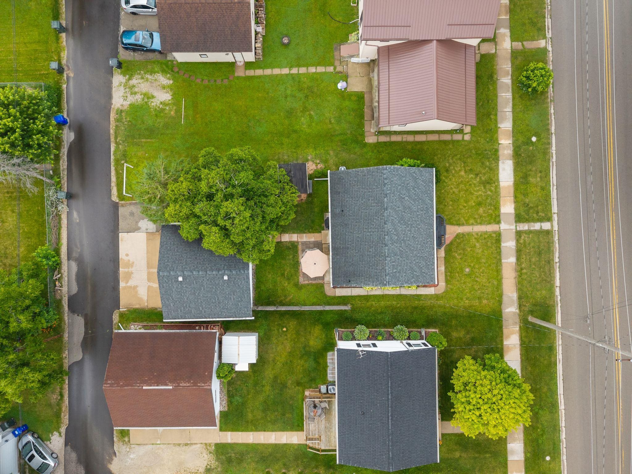 312 W 10TH Street