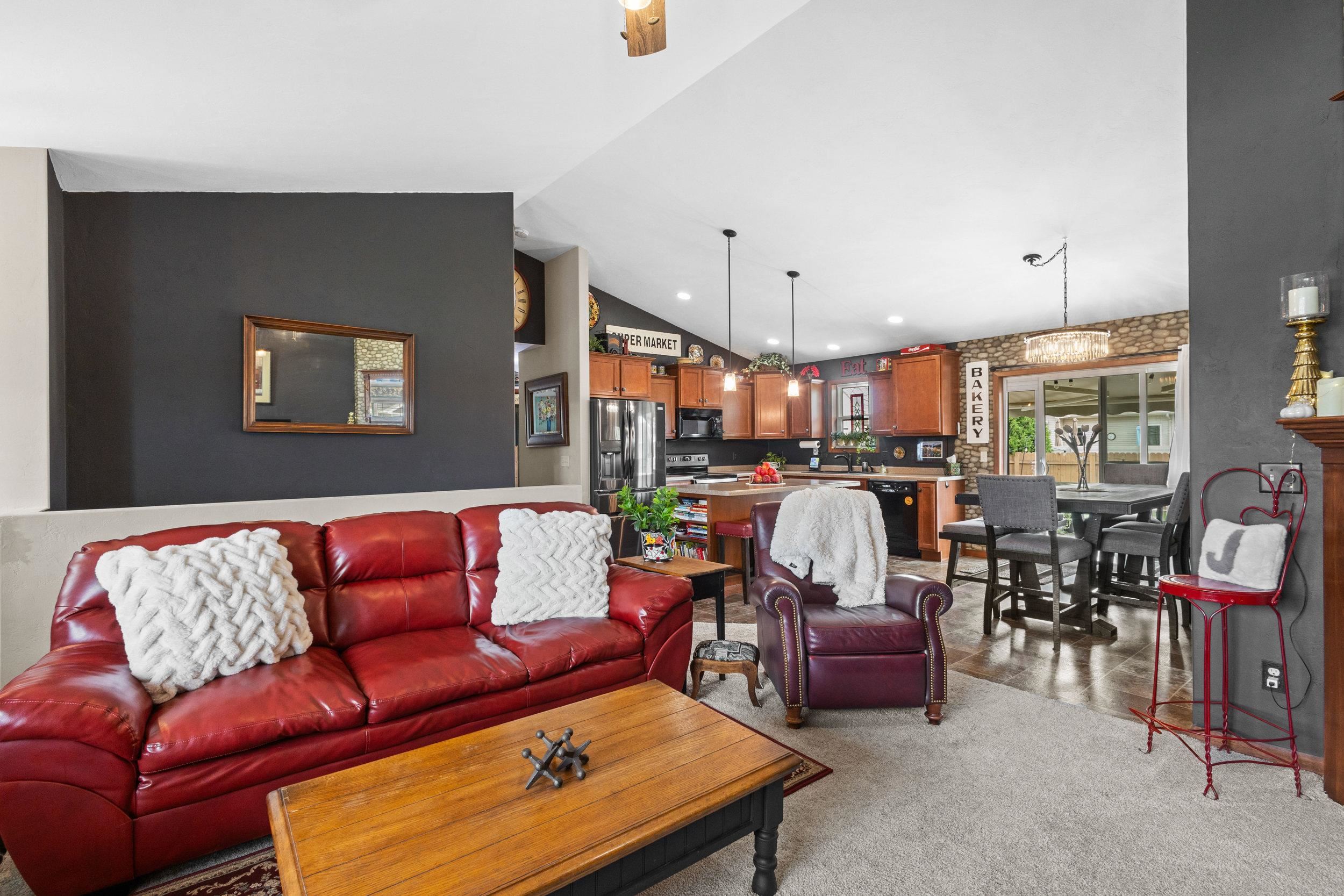 1427 ANTHEM Drive