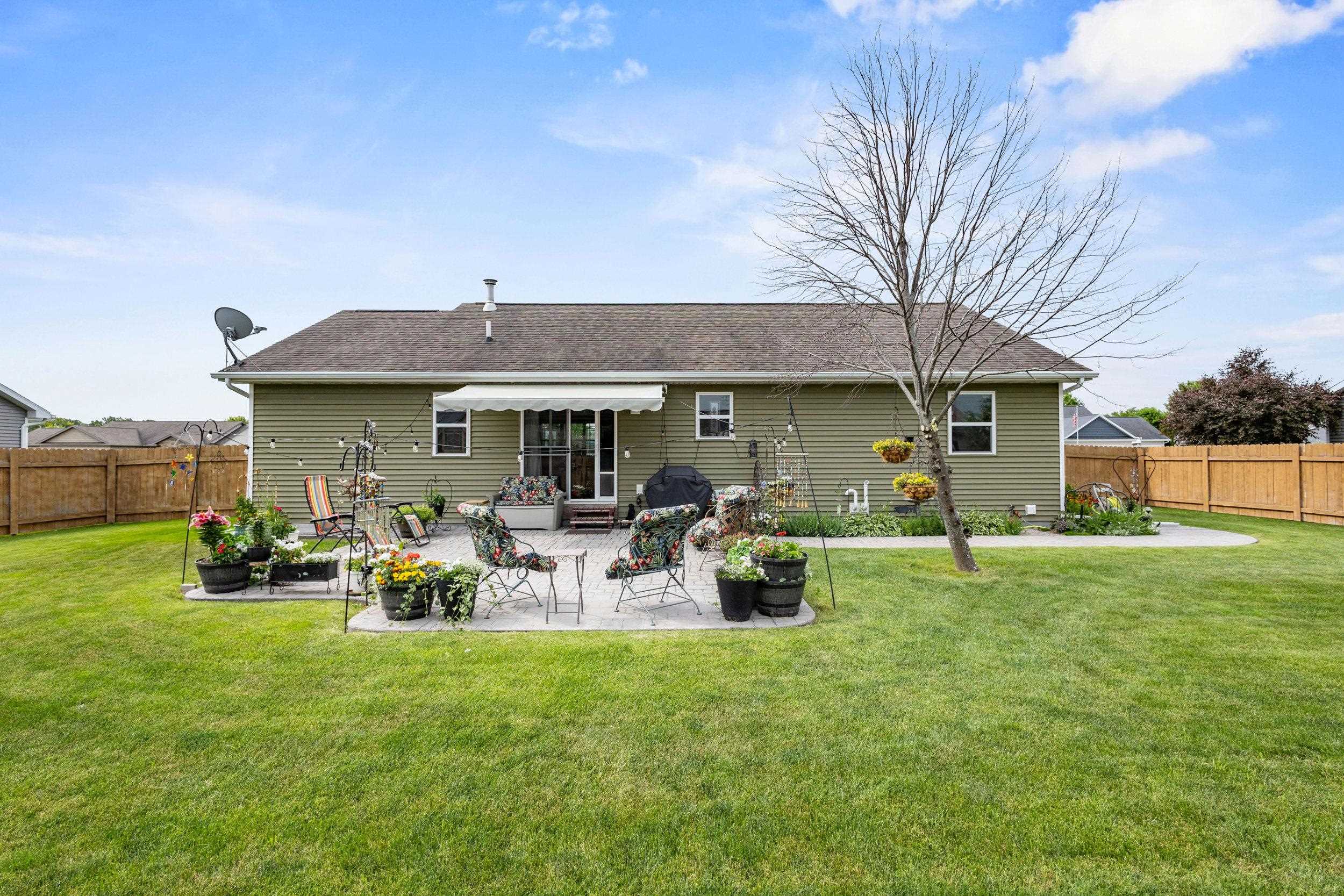 1427 ANTHEM Drive
