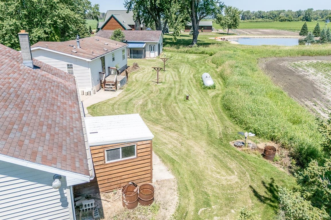 N5690 BOELTER Road