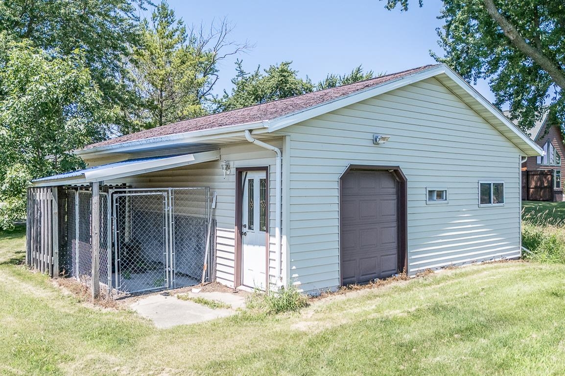 N5690 BOELTER Road