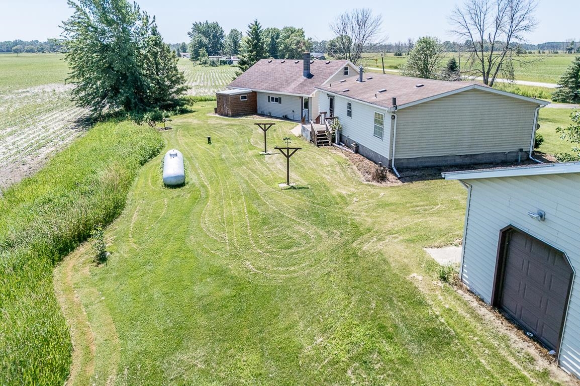 N5690 BOELTER Road