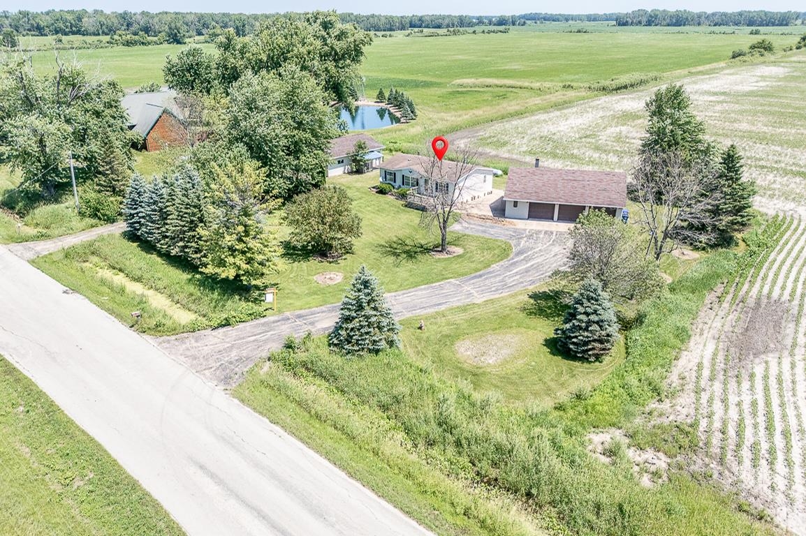 N5690 BOELTER Road