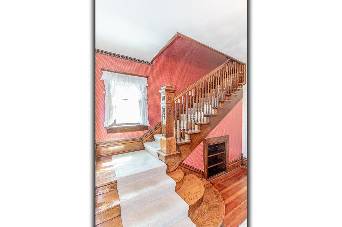 609 UNION Street