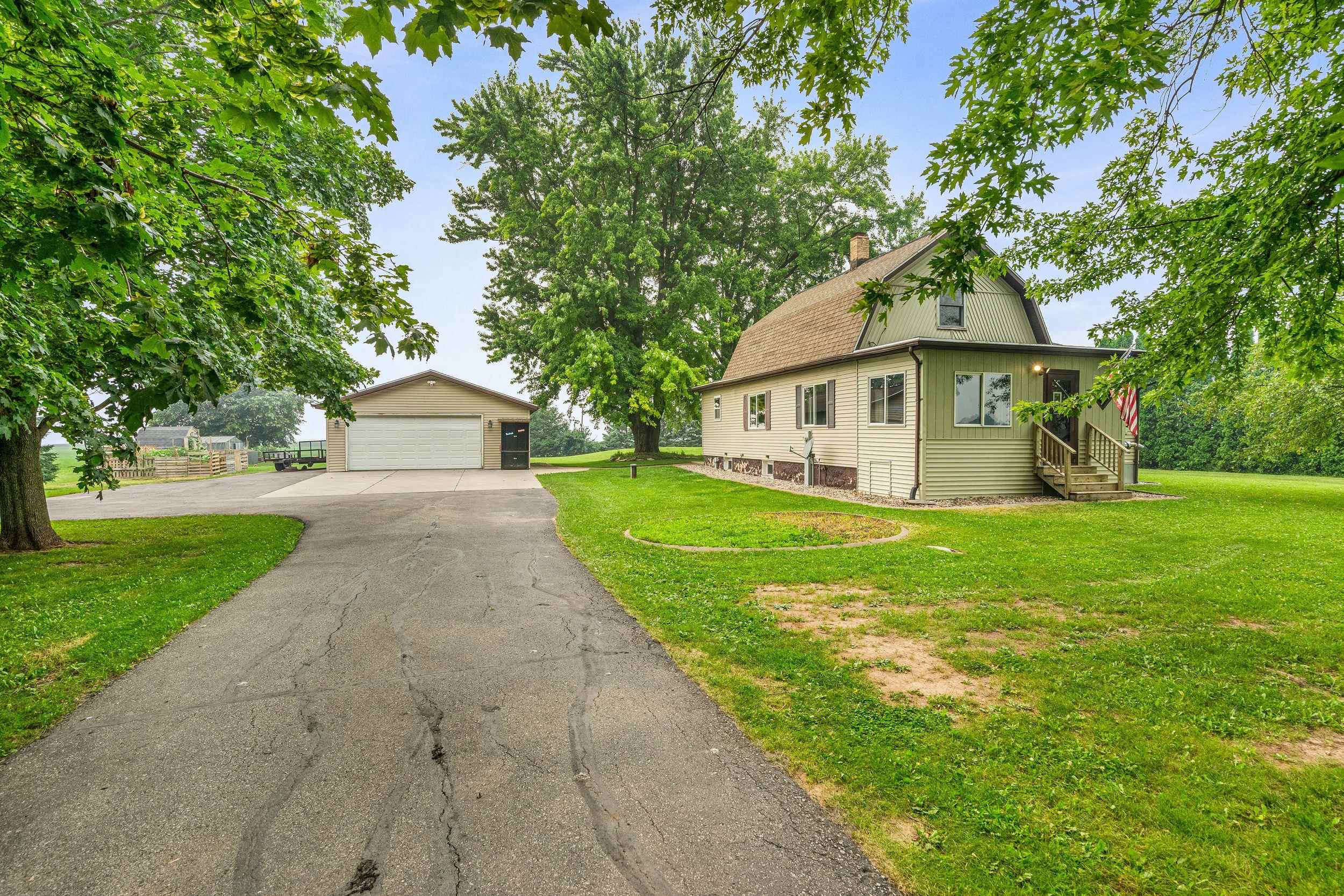 N5403 COUNTY RD W