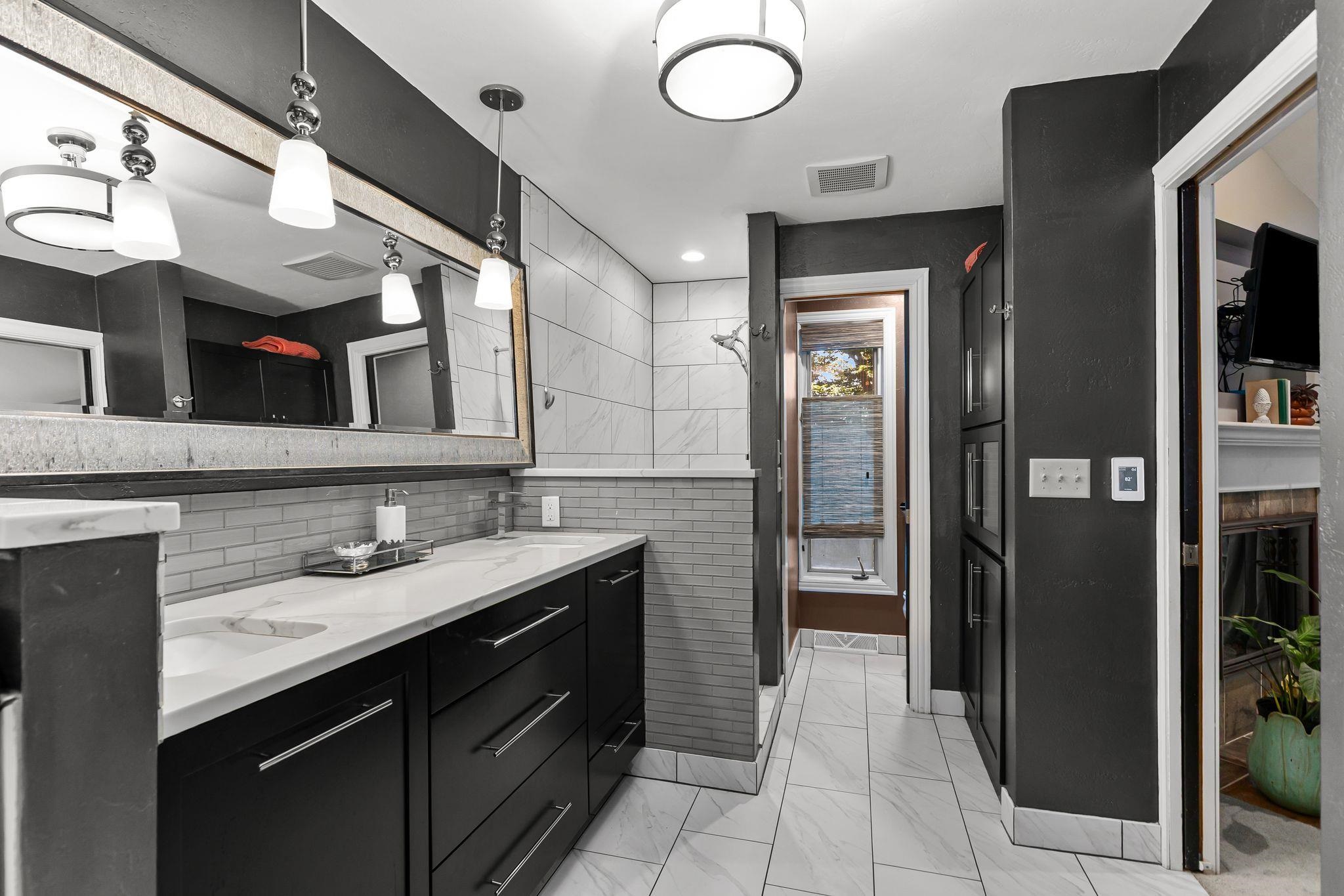 W3895 HIGHVIEW Drive