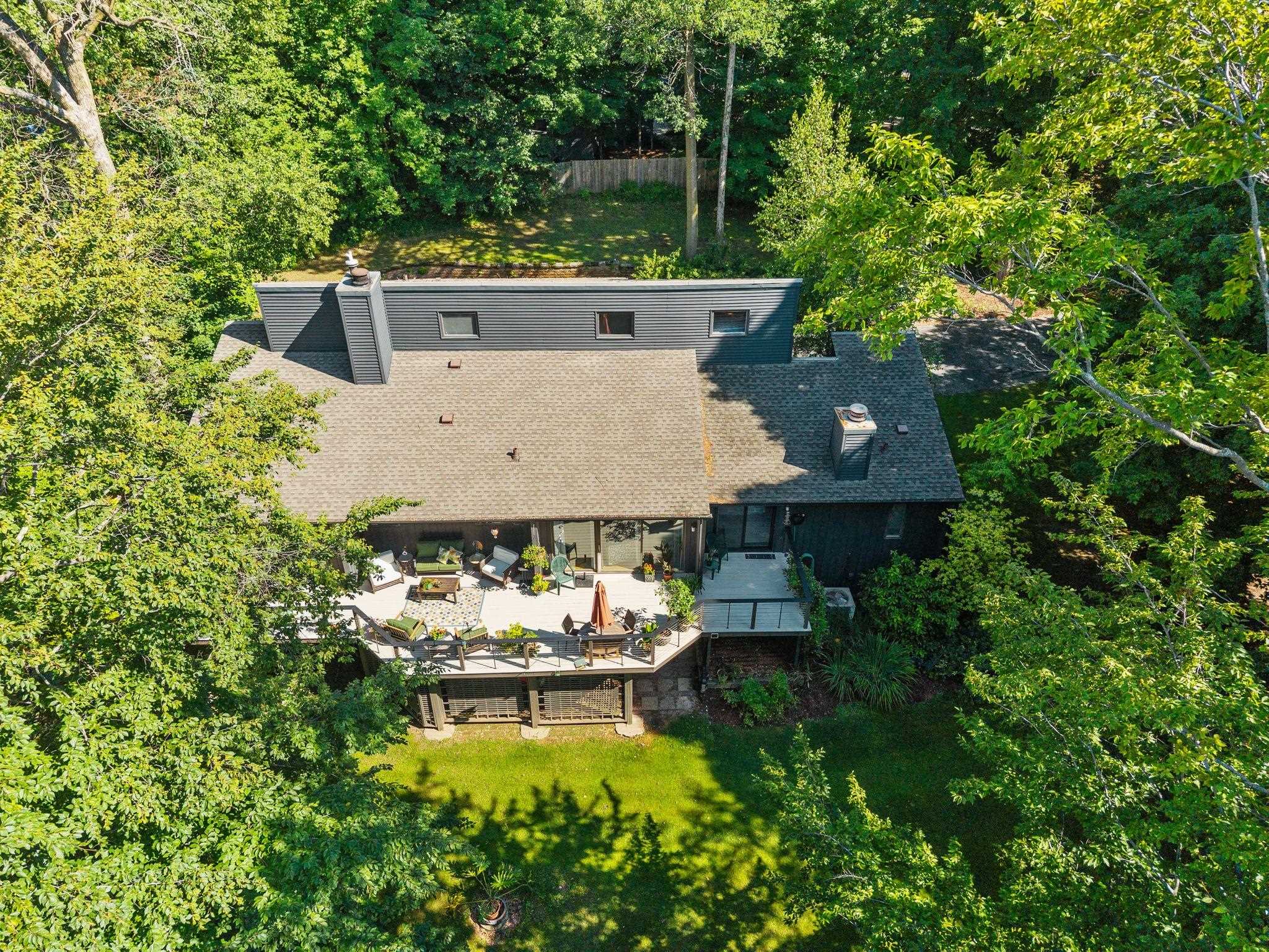 W3895 HIGHVIEW Drive