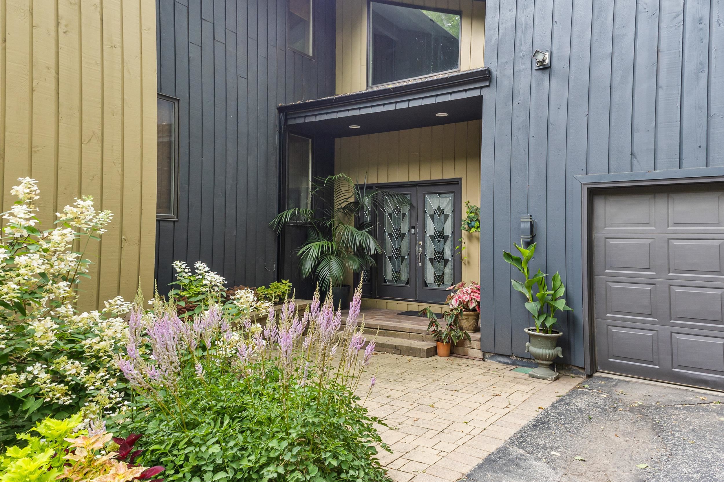W3895 HIGHVIEW Drive