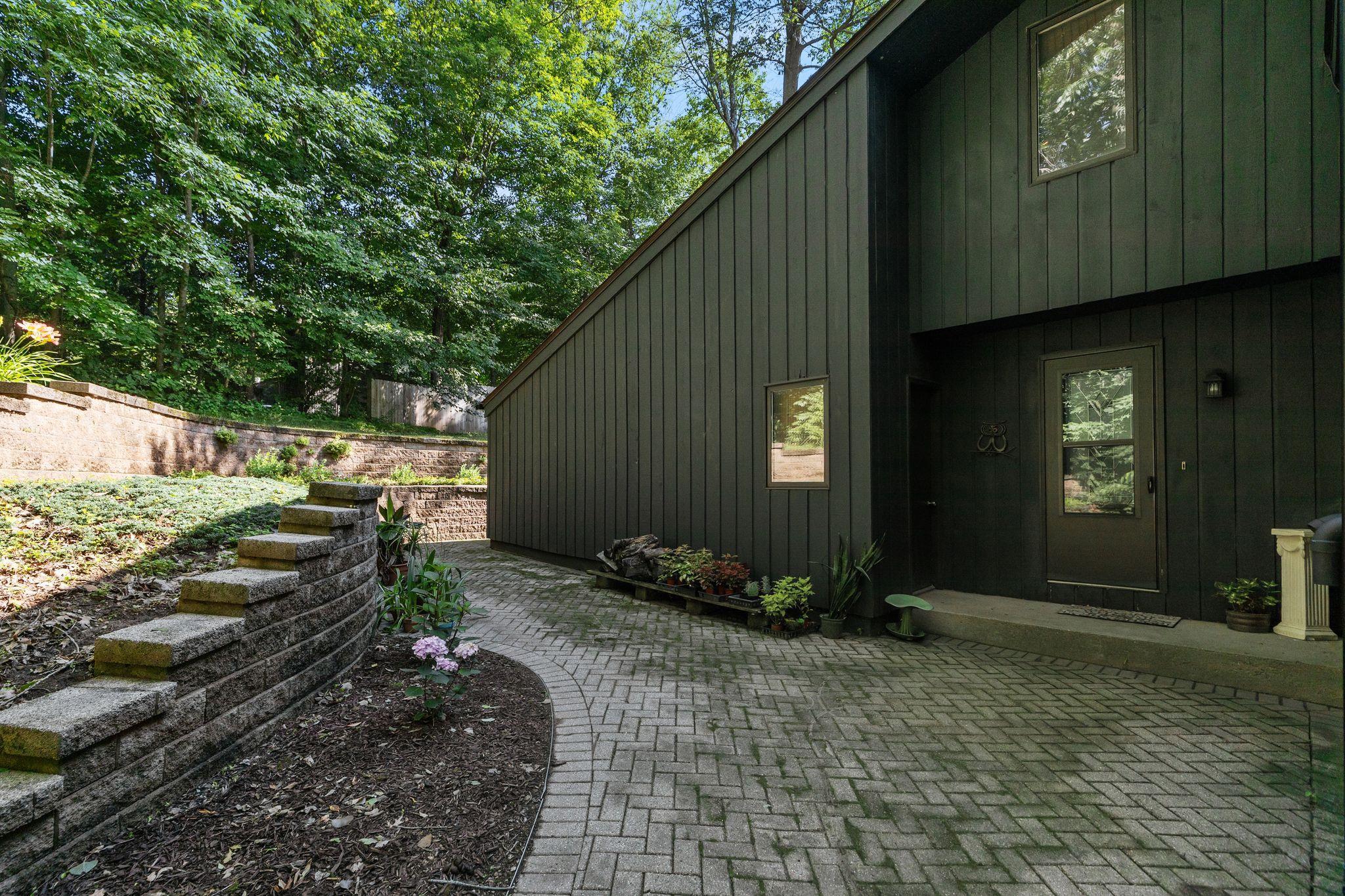 W3895 HIGHVIEW Drive